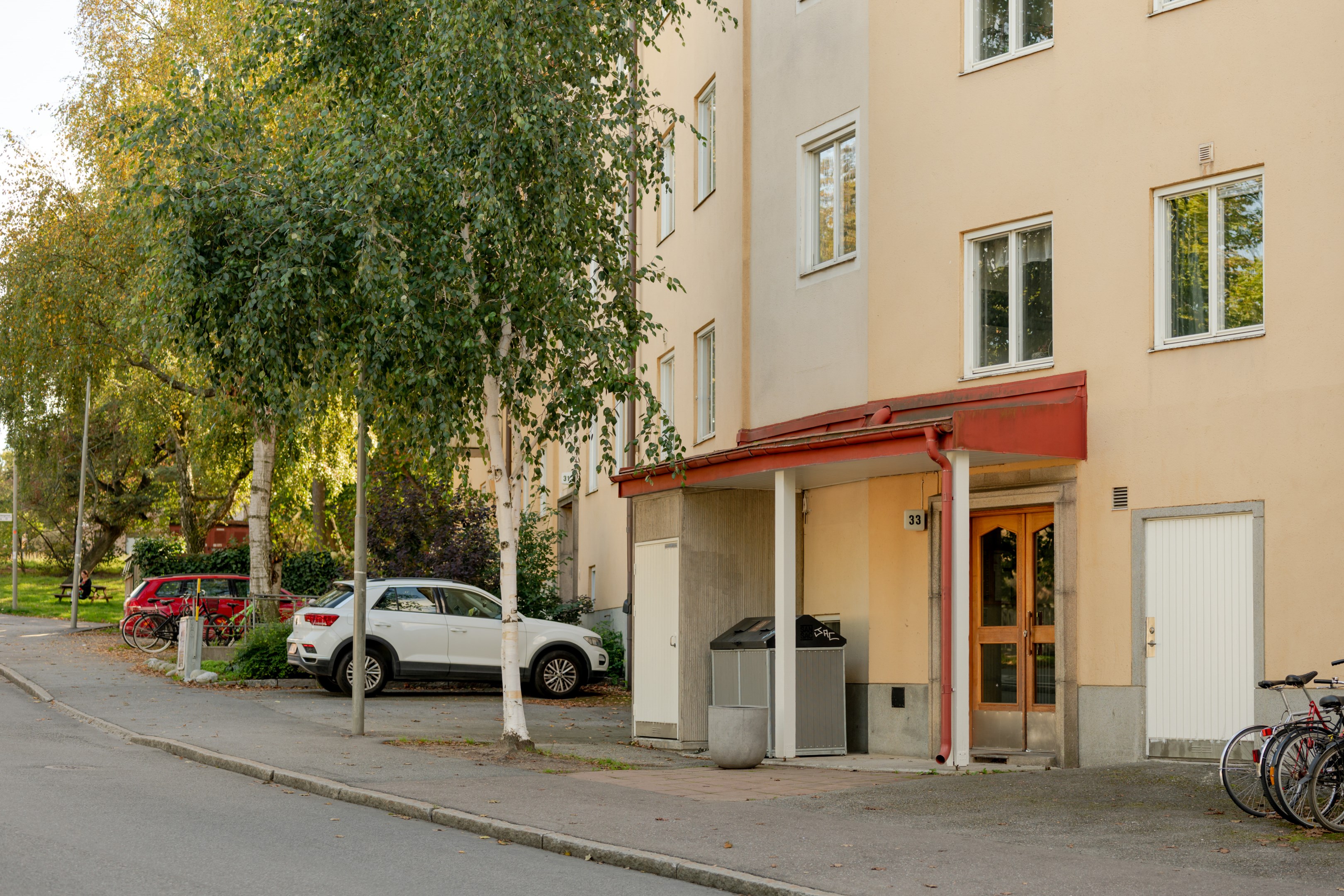 Bostadsbild från Tellusborgsvägen 33, 4 tr, Till salu i Midsommarkransen, Stockholm