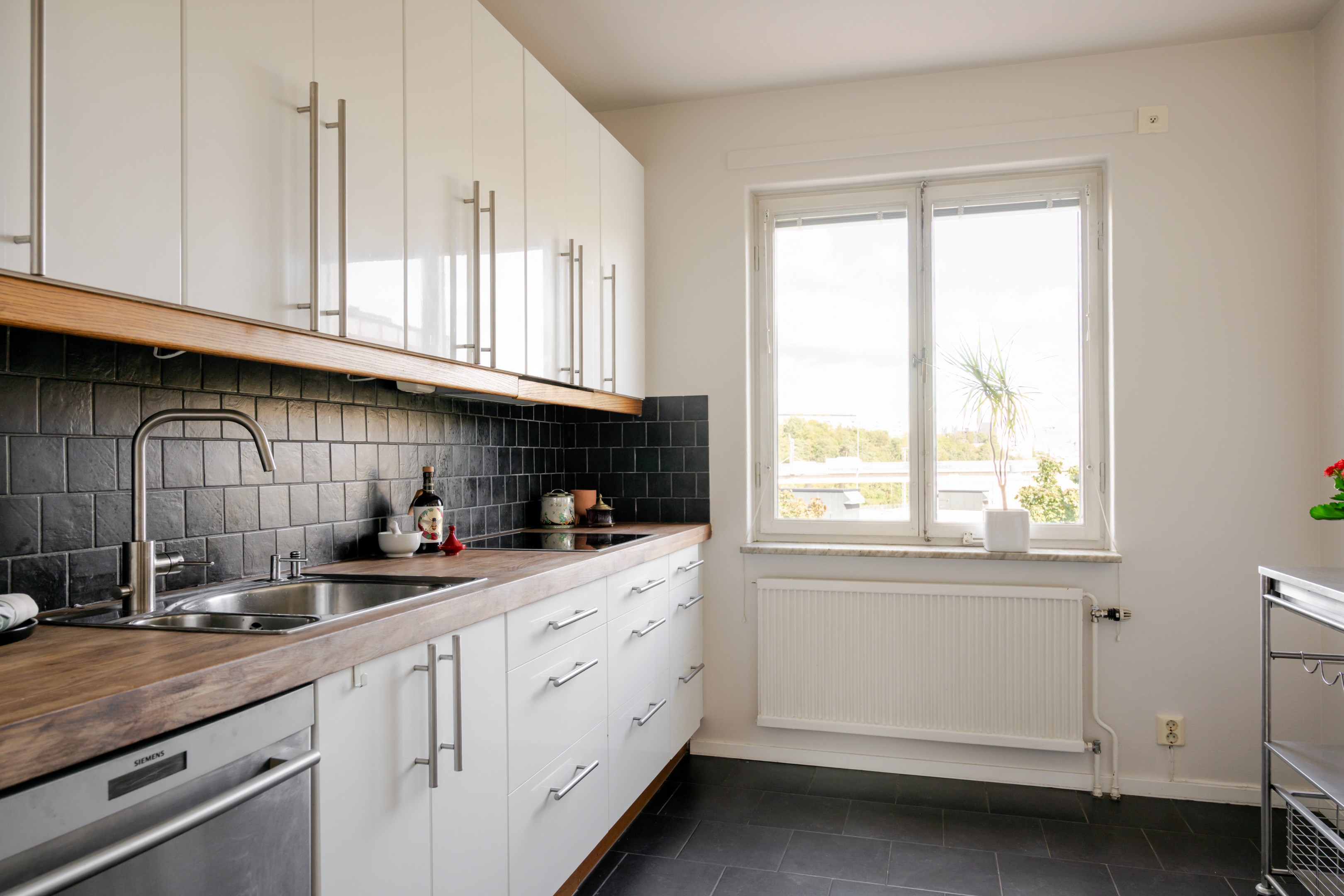 Bostadsbild från Tellusborgsvägen 33, 4 tr, Till salu i Midsommarkransen, Stockholm