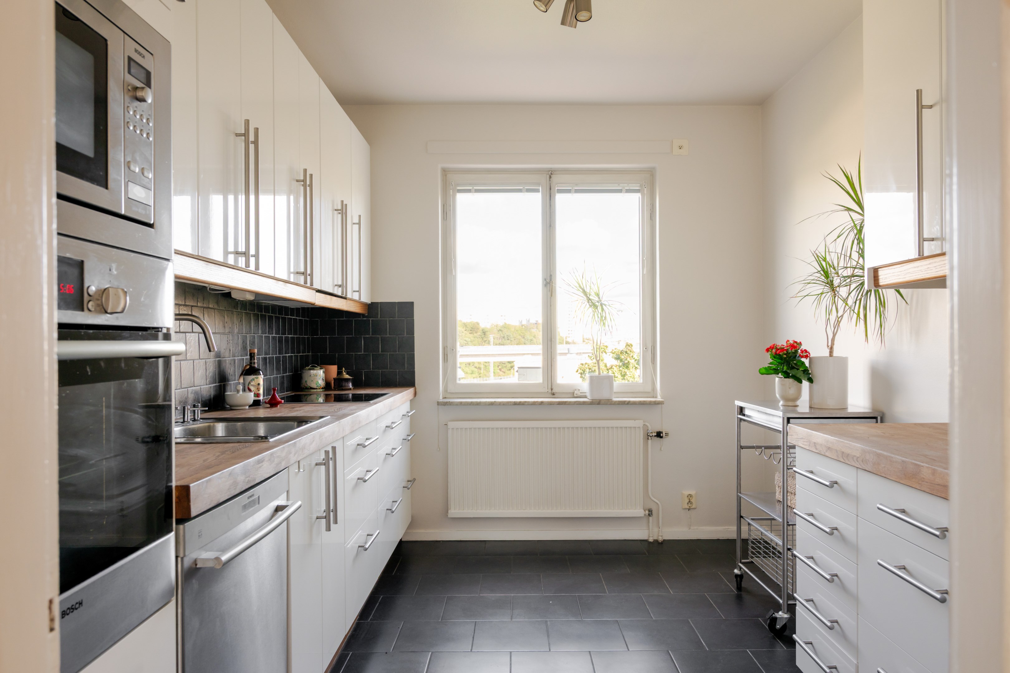 Bostadsbild från Tellusborgsvägen 33, 4 tr, Till salu i Midsommarkransen, Stockholm