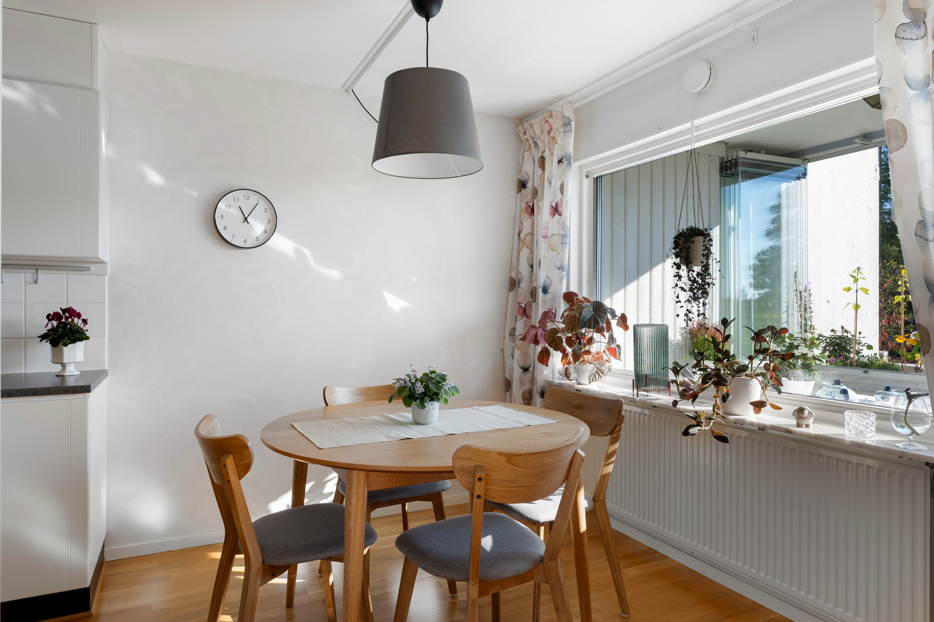 Bostadsbild från Elgentorpsvägen 20, Till salu i Tullinge Centralt, Botkyrka