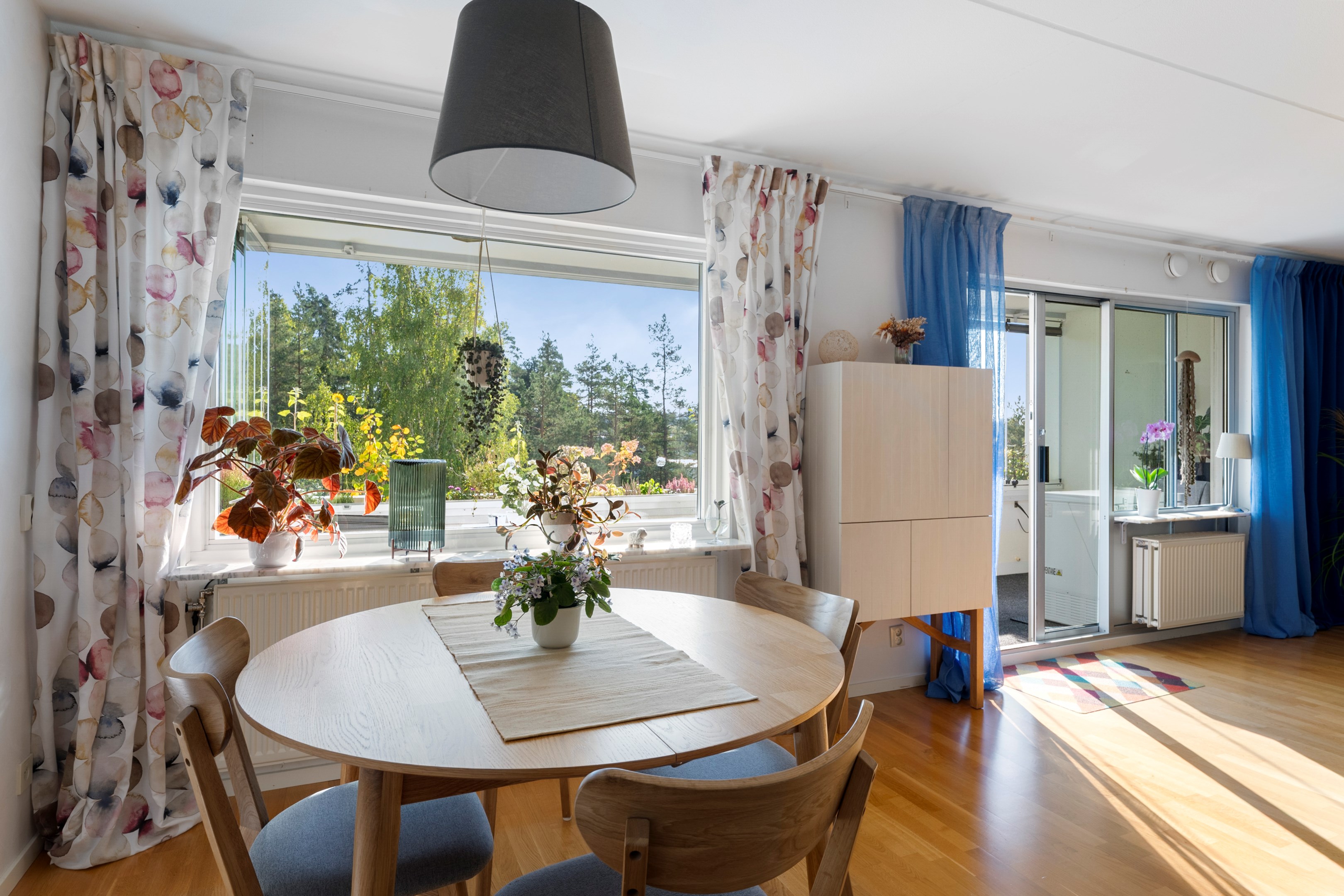 Bostadsbild från Elgentorpsvägen 20, Till salu i Tullinge Centralt, Botkyrka