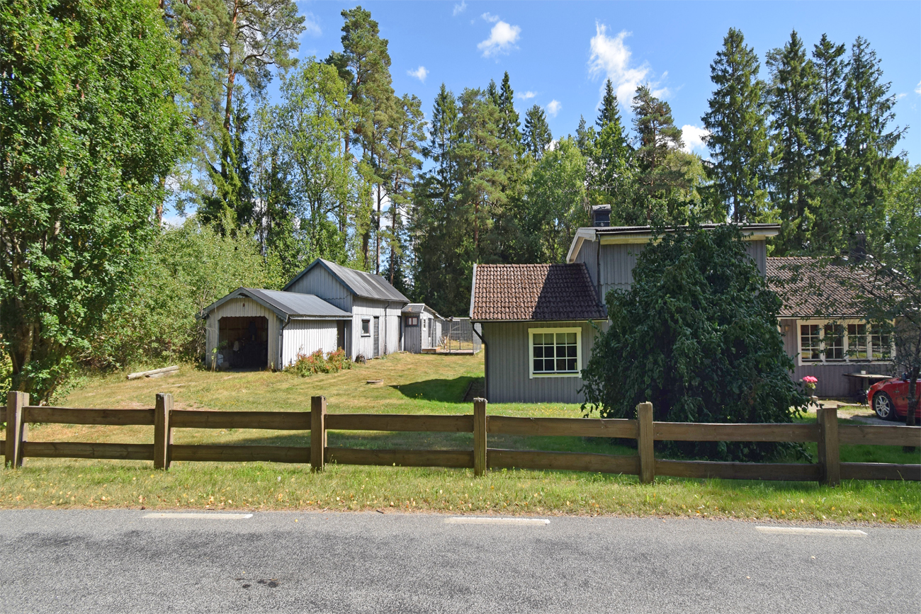 Bild 3 från Ekeby Mäklare