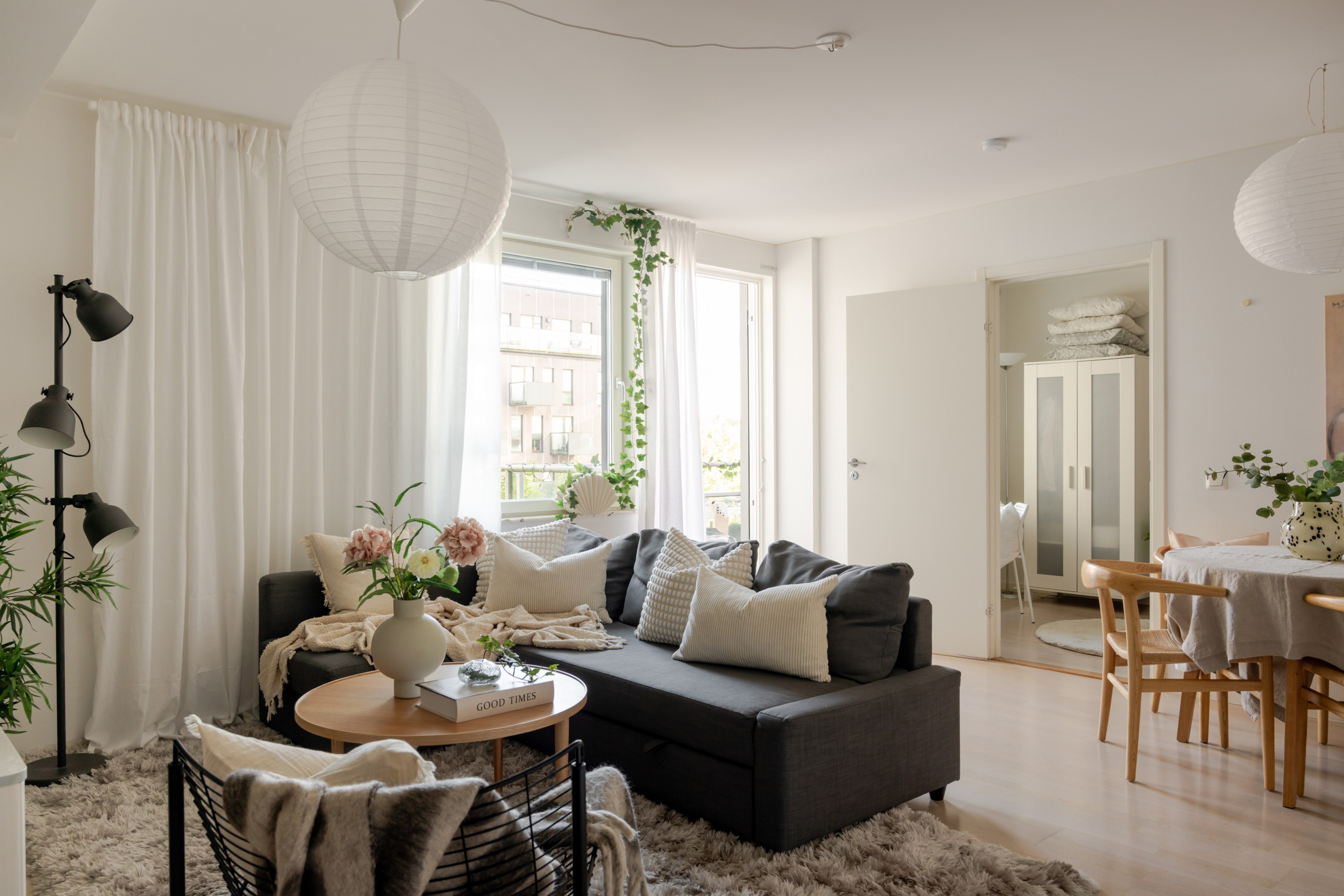Bostadsbild från Tellusborgsvägen 90, Såld i Midsommarkransen, Stockholm