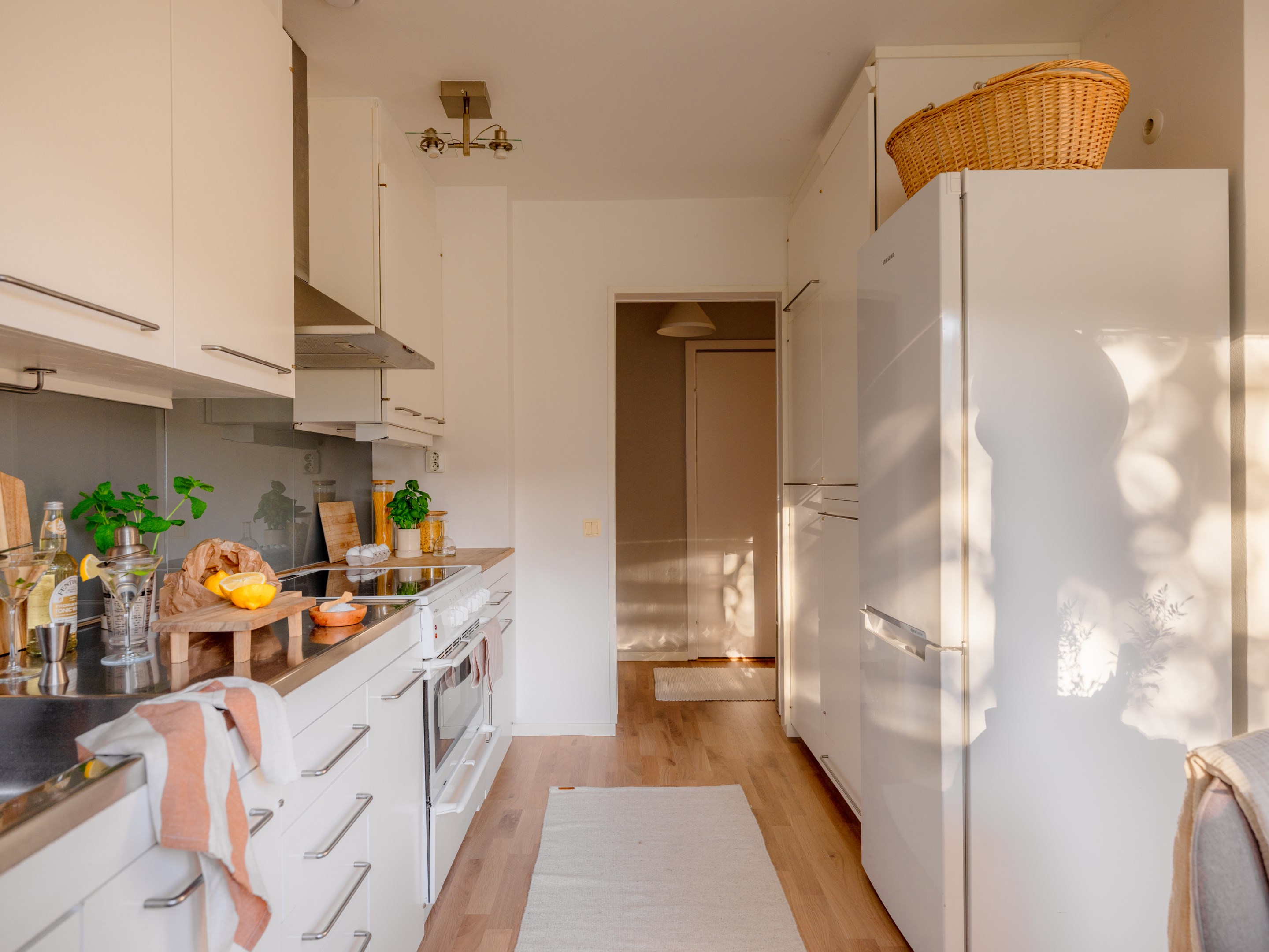 Bostadsbild från Rävsnäsvägen 56, Till salu i Örby, Stockholm