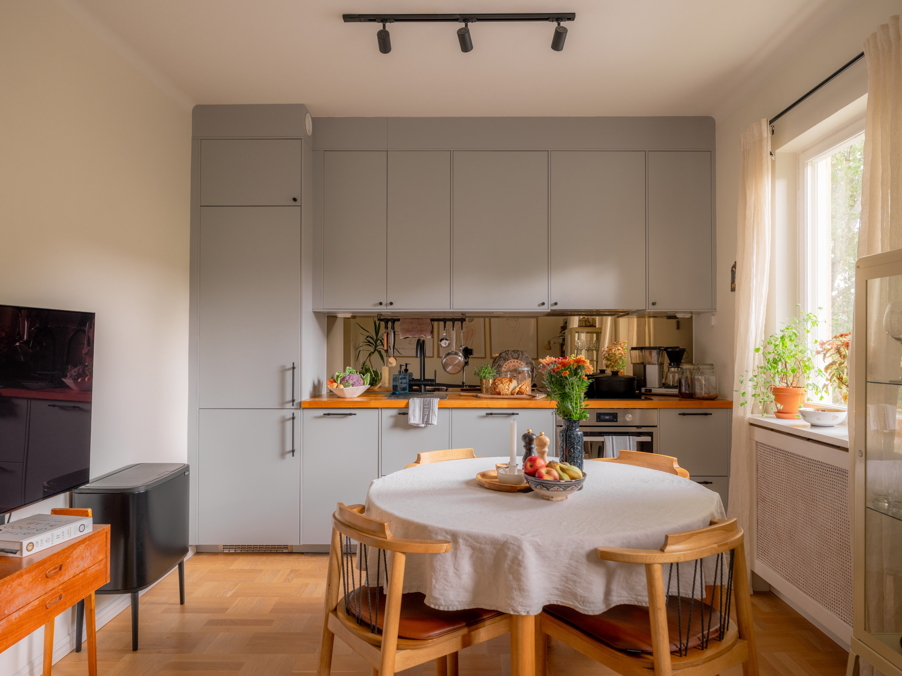 Bostadsbild från Cedergrensvägen 38, Till salu i Midsommarkransen, Stockholm