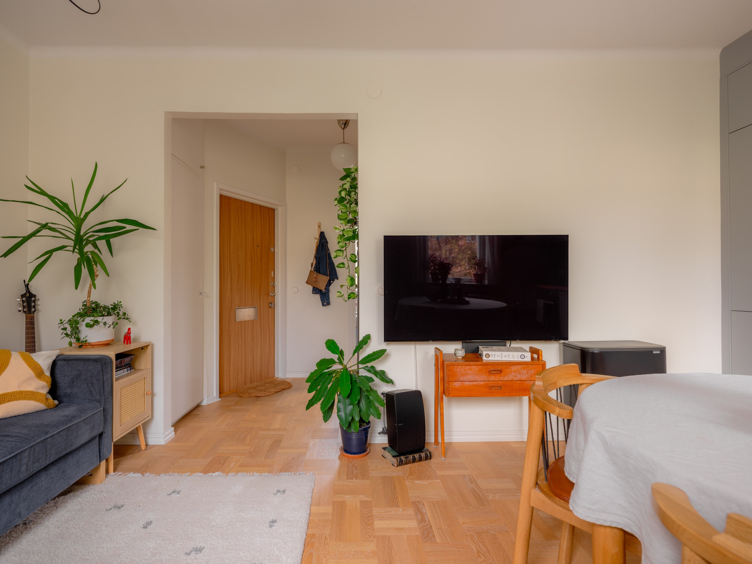 Bostadsbild från Cedergrensvägen 38, Till salu i Midsommarkransen, Stockholm