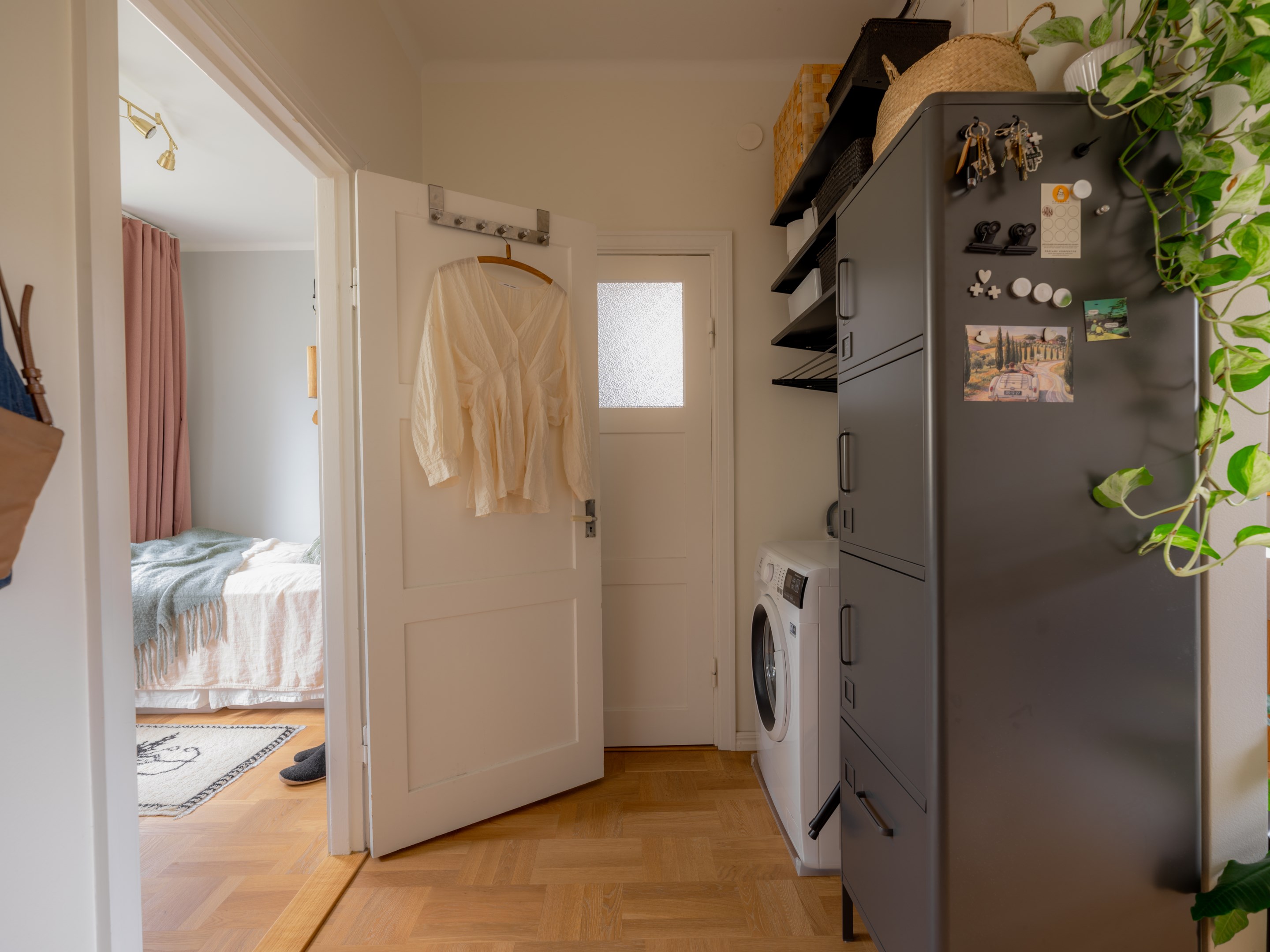 Bostadsbild från Cedergrensvägen 38, Till salu i Midsommarkransen, Stockholm