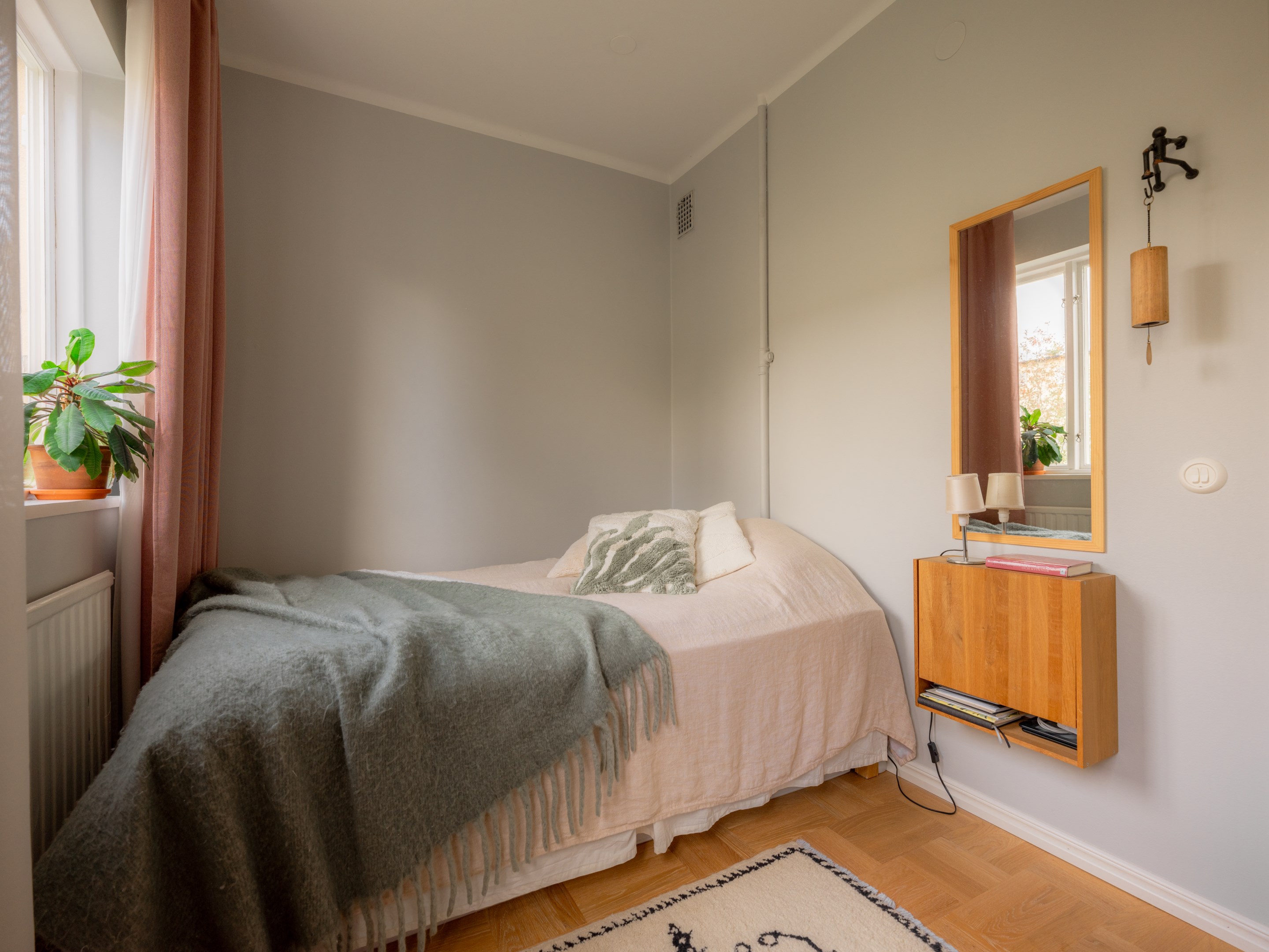 Bostadsbild från Cedergrensvägen 38, Till salu i Midsommarkransen, Stockholm