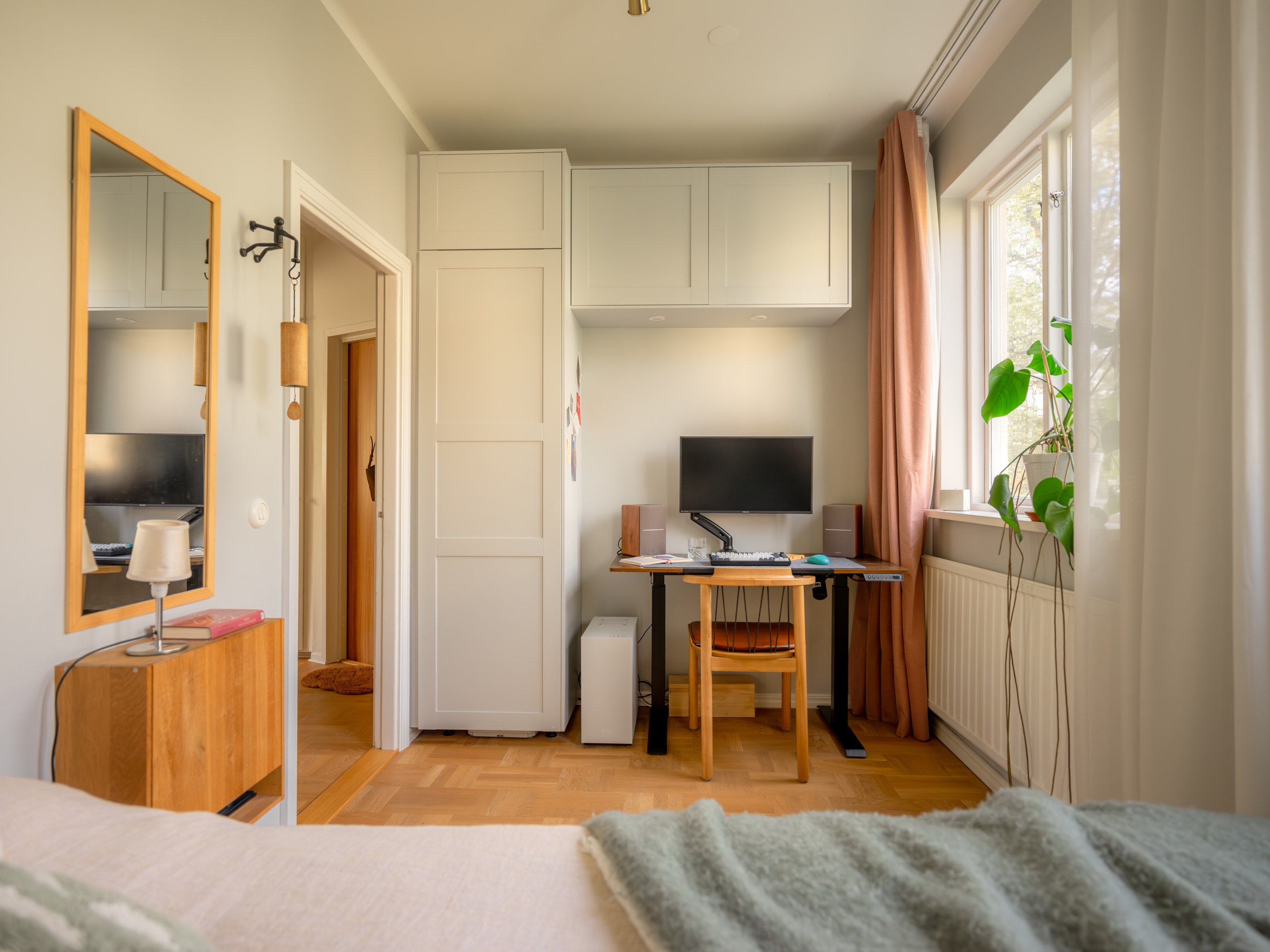 Bostadsbild från Cedergrensvägen 38, Till salu i Midsommarkransen, Stockholm