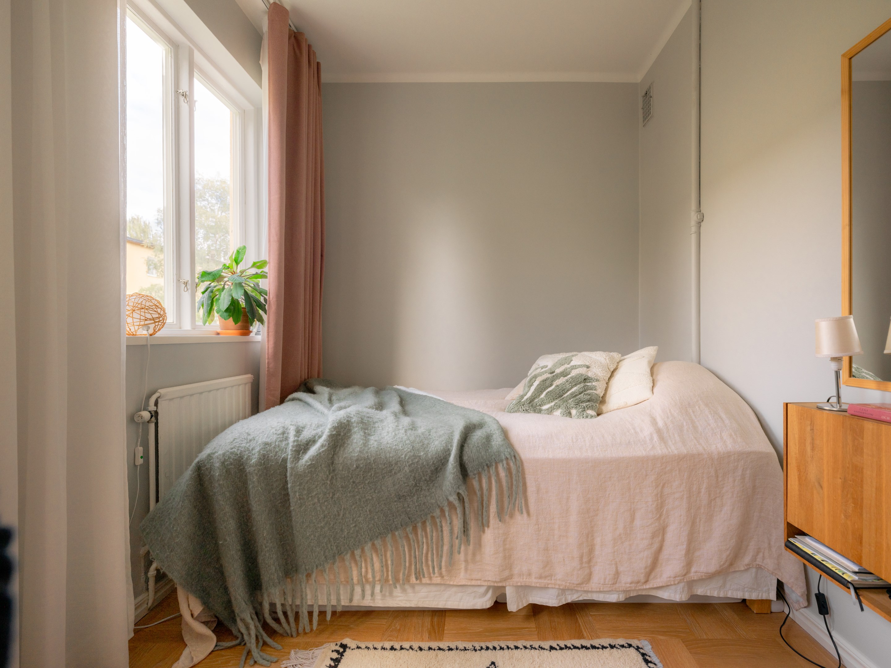 Bostadsbild från Cedergrensvägen 38, Till salu i Midsommarkransen, Stockholm