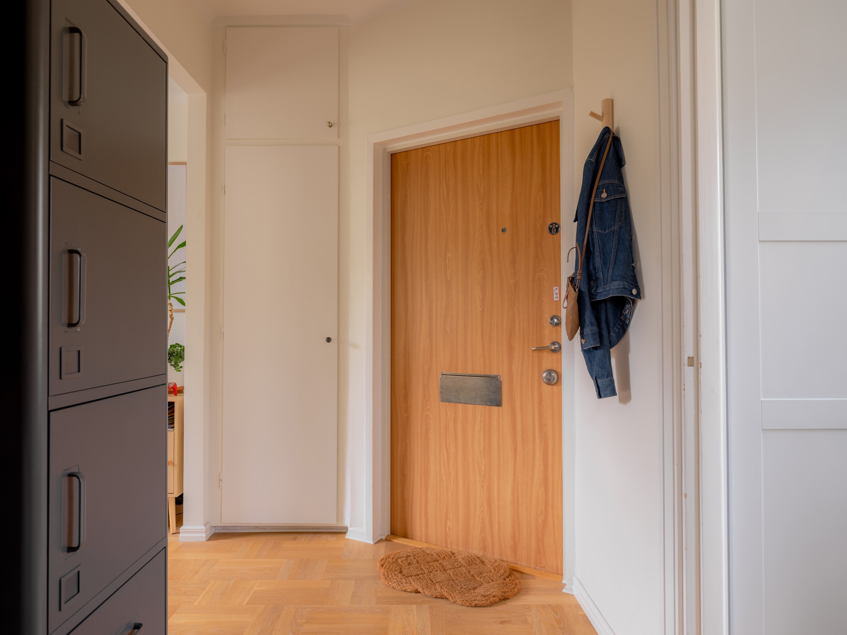 Bostadsbild från Cedergrensvägen 38, Till salu i Midsommarkransen, Stockholm