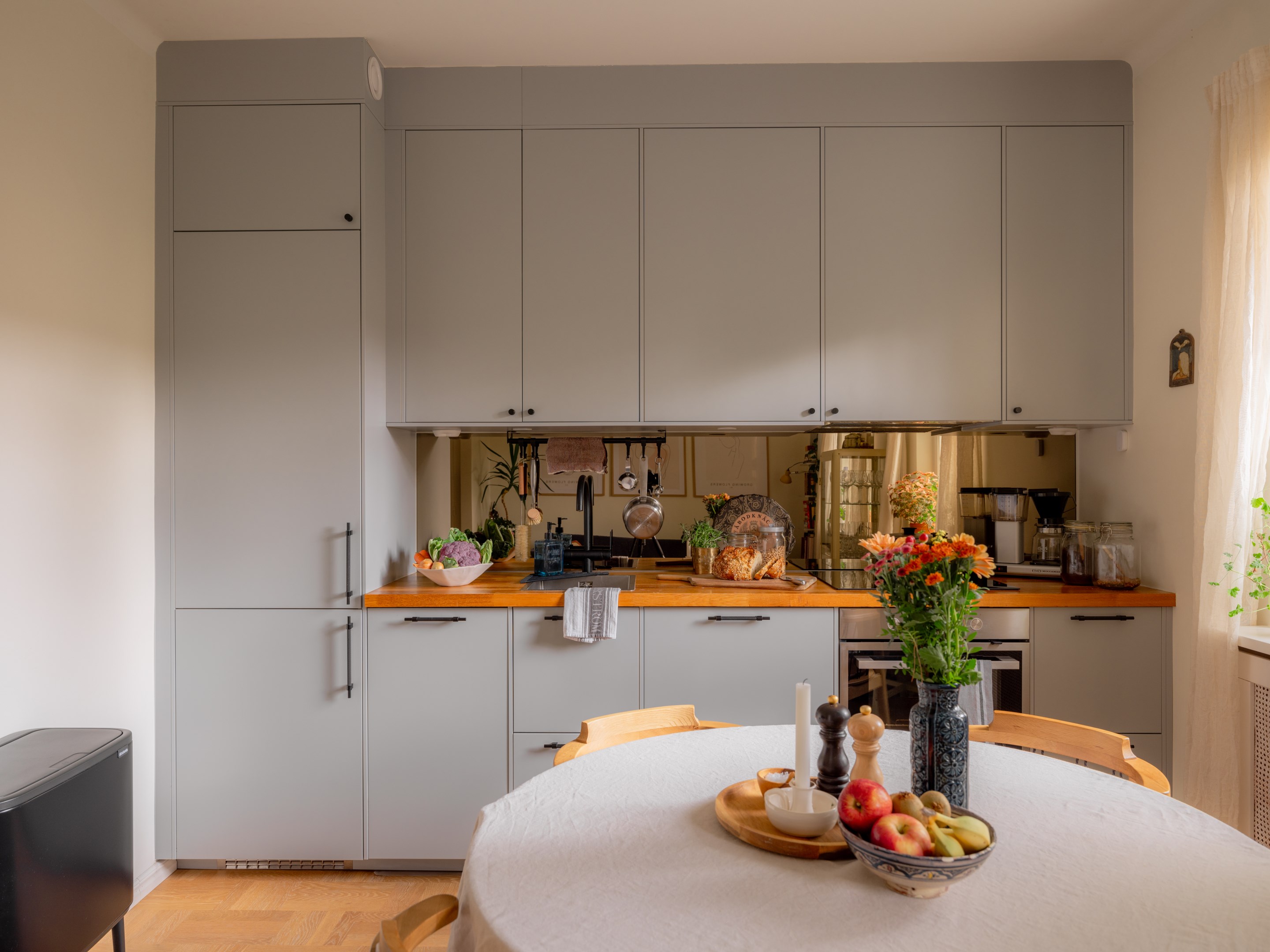 Bostadsbild från Cedergrensvägen 38, Till salu i Midsommarkransen, Stockholm