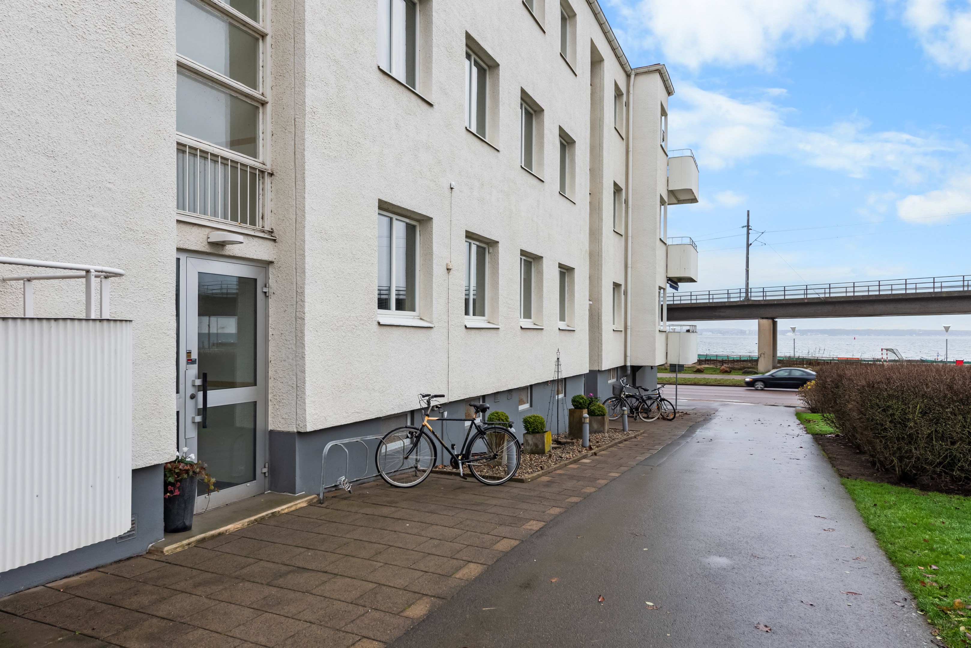 Ingång till Ehrensvärdsgatan 3