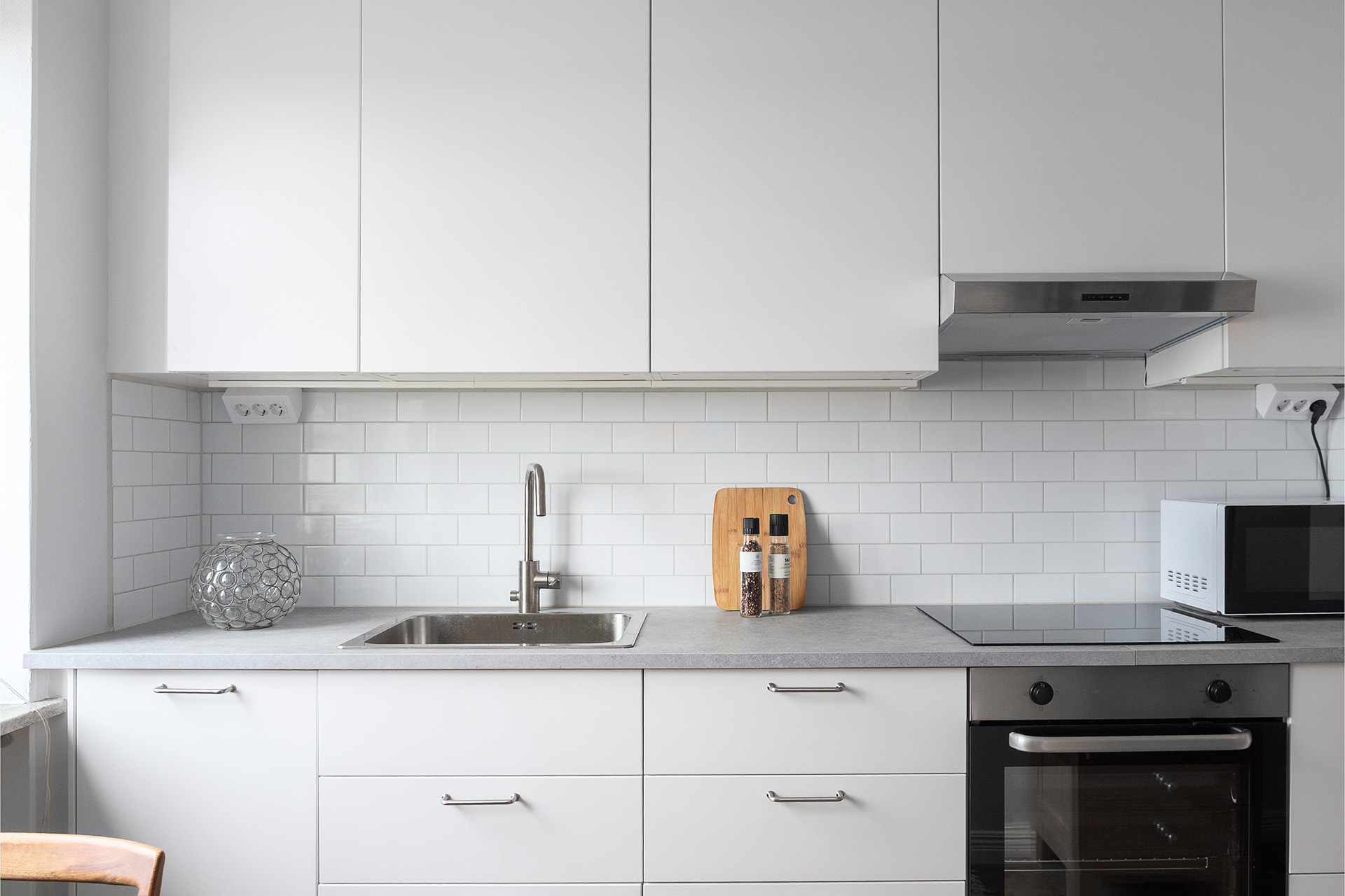 Nytt kök från Ikea med ny häll, ugn, och fläkt och diskmaskin