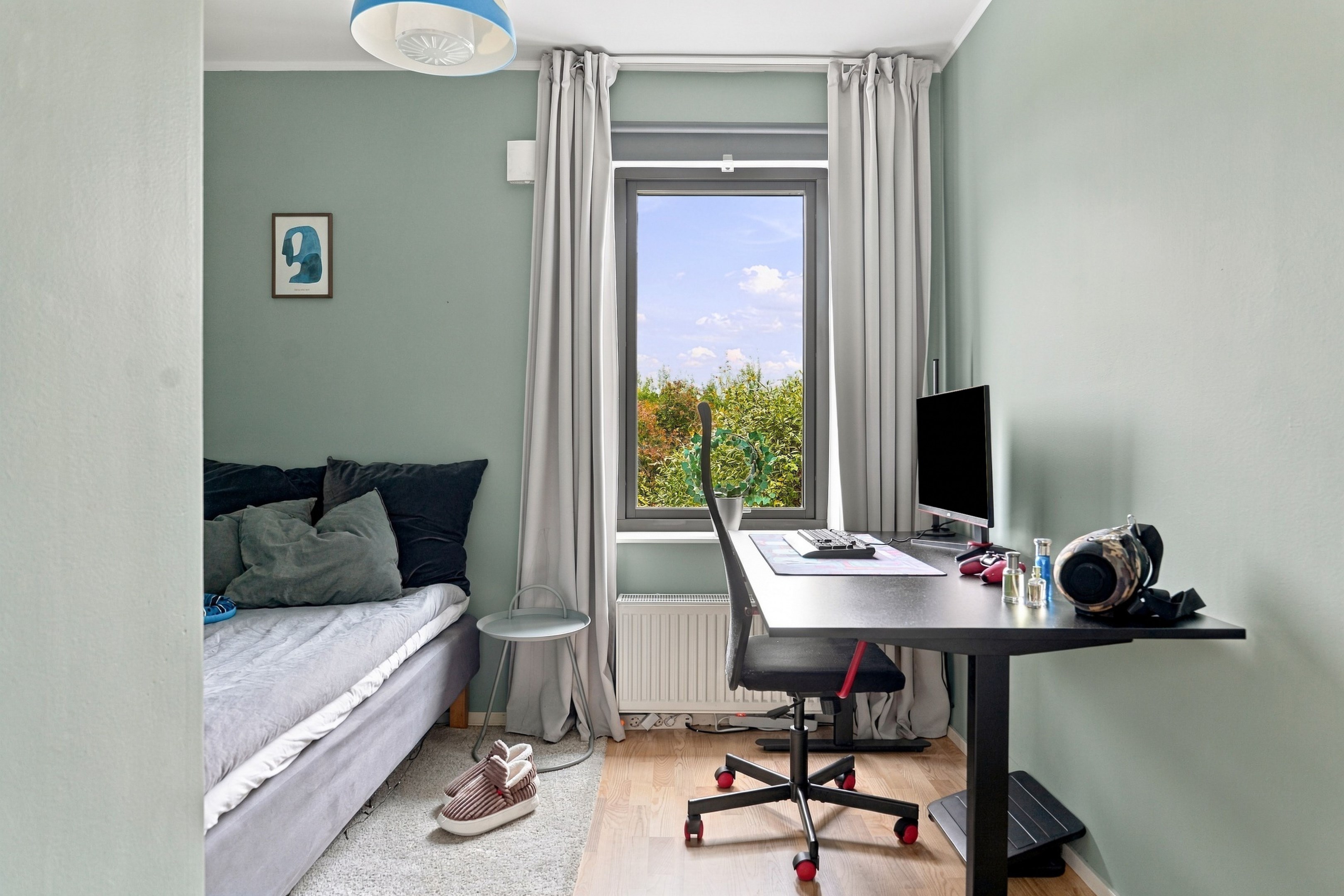 Bostadsbild från Torpsvängen 18, Till salu i Lindbacken, Uppsala