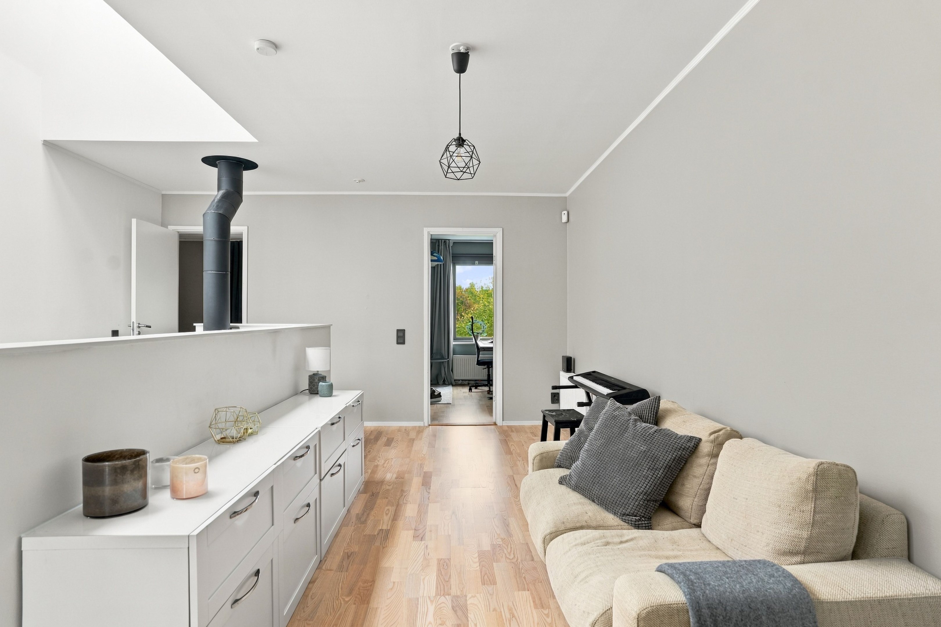 Bostadsbild från Torpsvängen 18, Till salu i Lindbacken, Uppsala