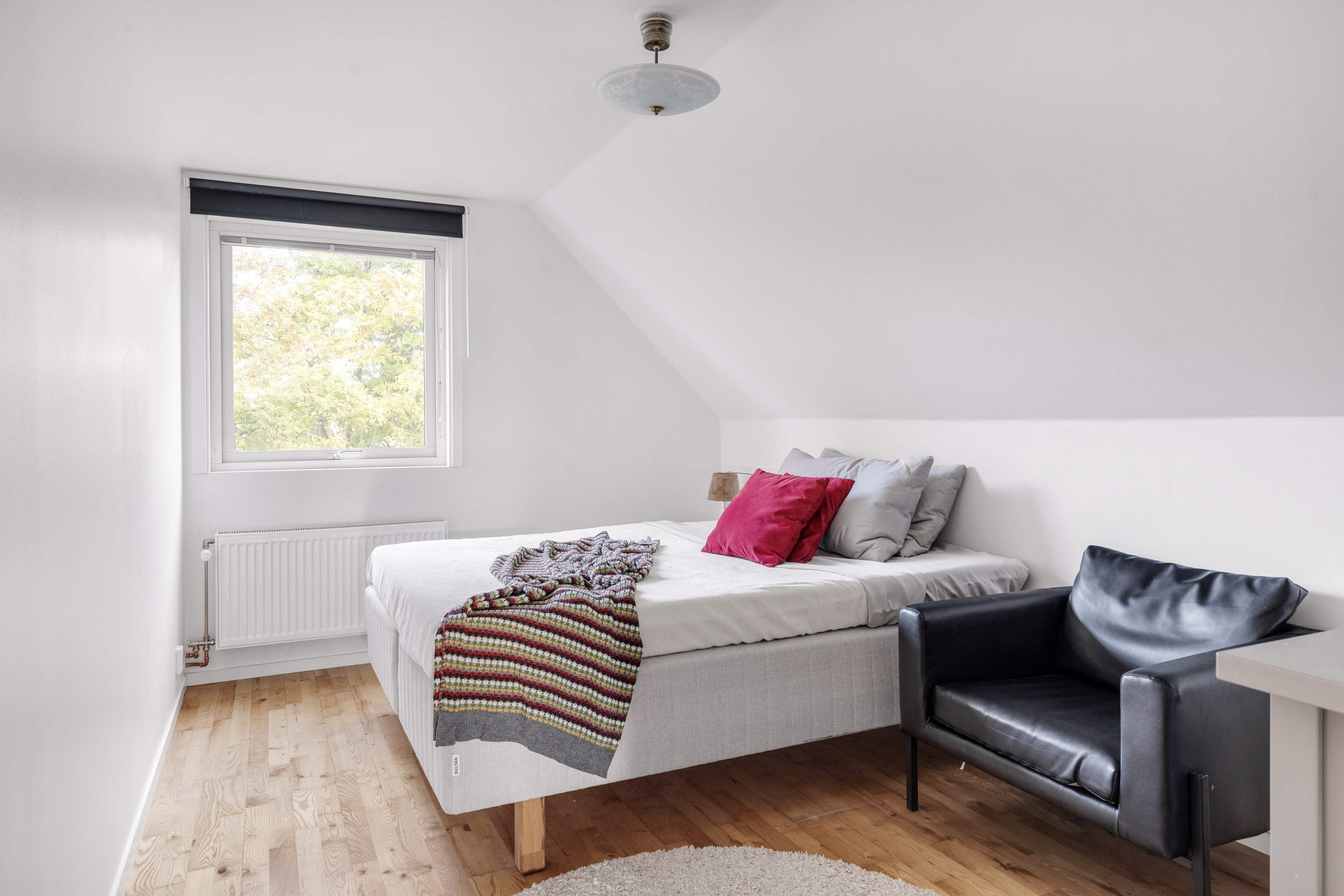 Bostadsbild från Bertilsvägen 24, Till salu i Berthåga, Uppsala