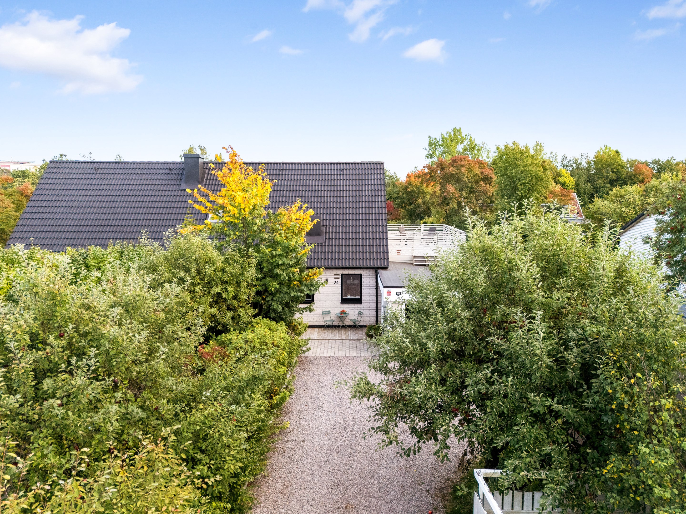Bostadsbild från Bertilsvägen 24, Till salu i Berthåga, Uppsala