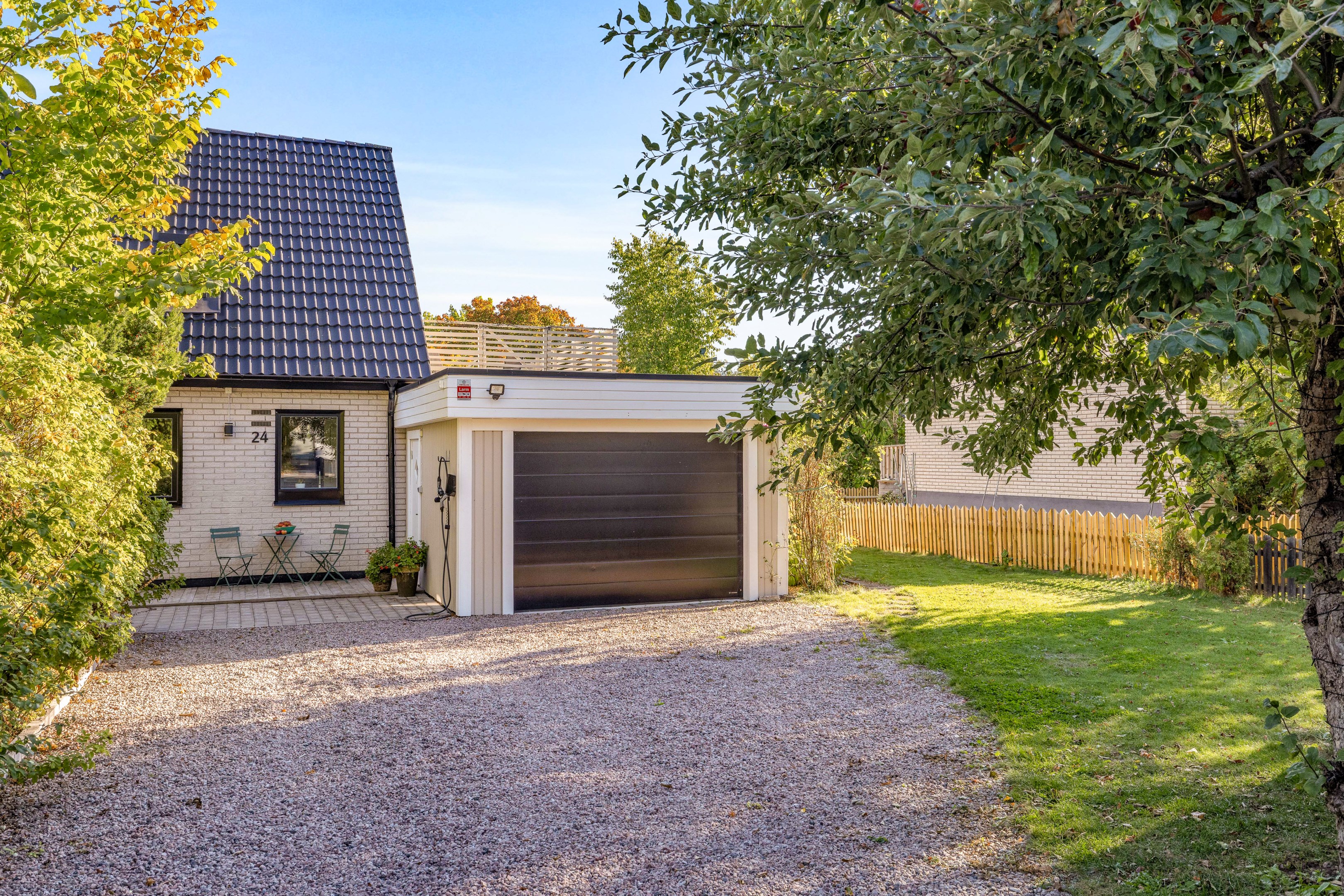 Bostadsbild från Bertilsvägen 24, Till salu i Berthåga, Uppsala