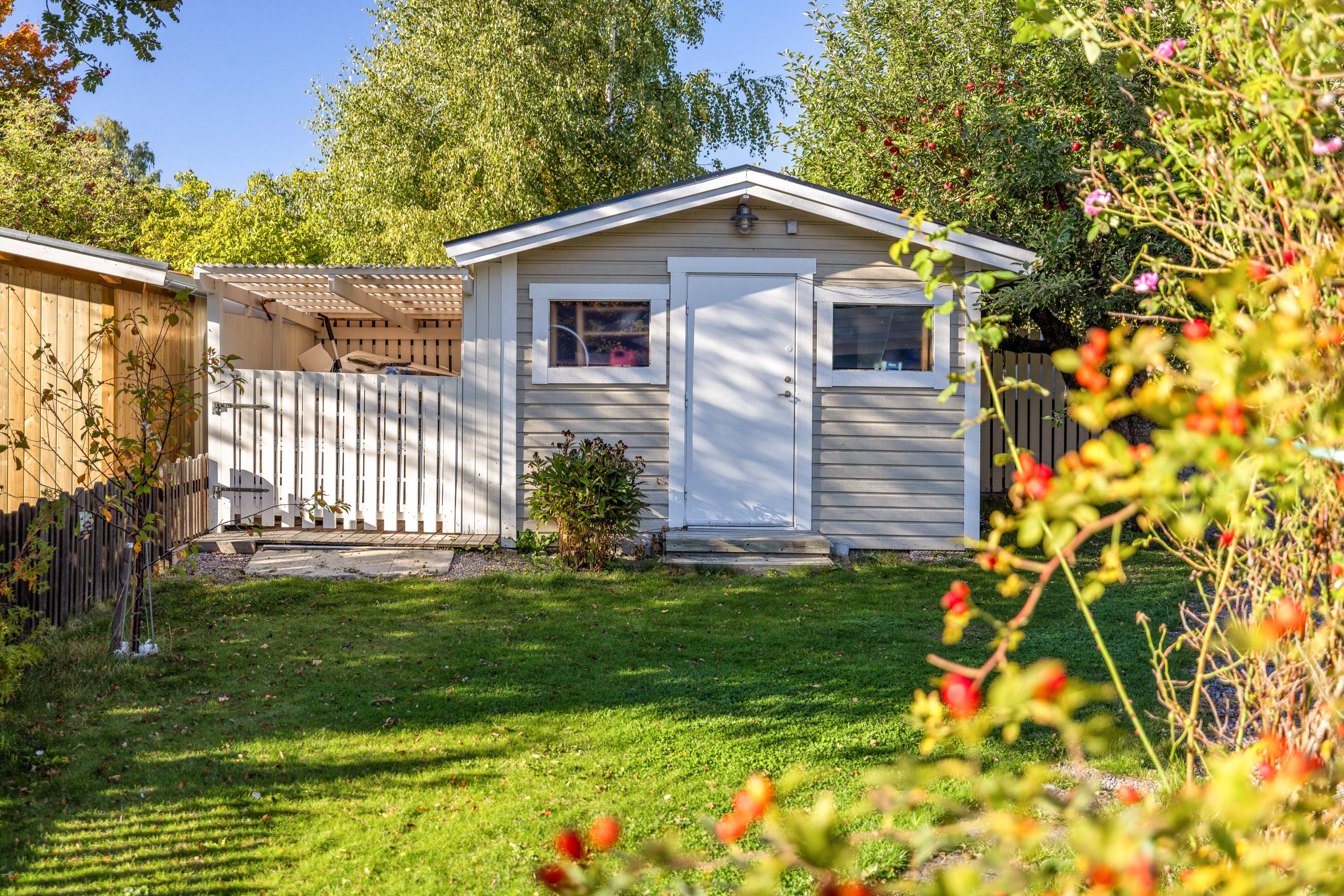 Bostadsbild från Bertilsvägen 24, Till salu i Berthåga, Uppsala