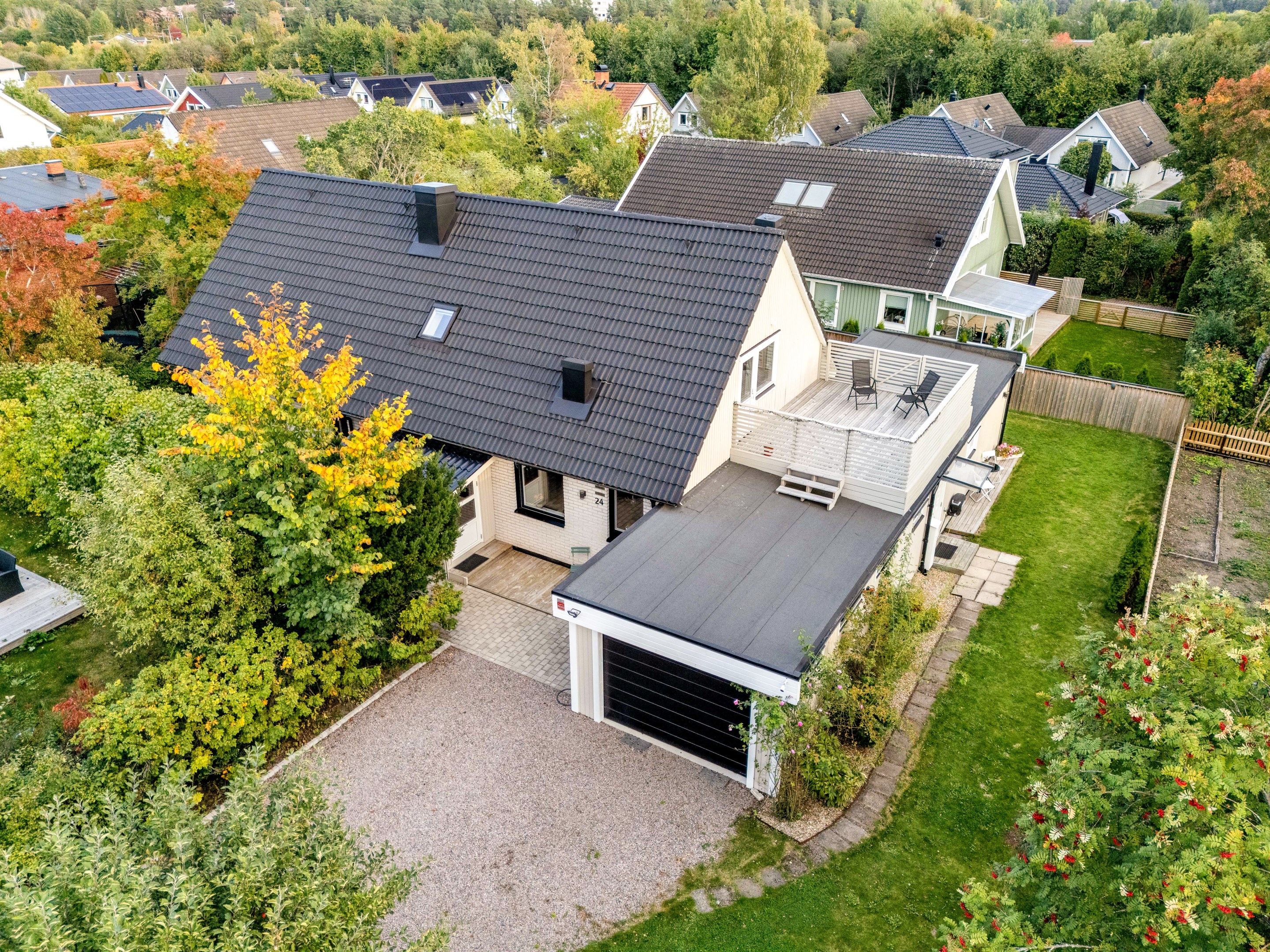 Bostadsbild från Bertilsvägen 24, Till salu i Berthåga, Uppsala