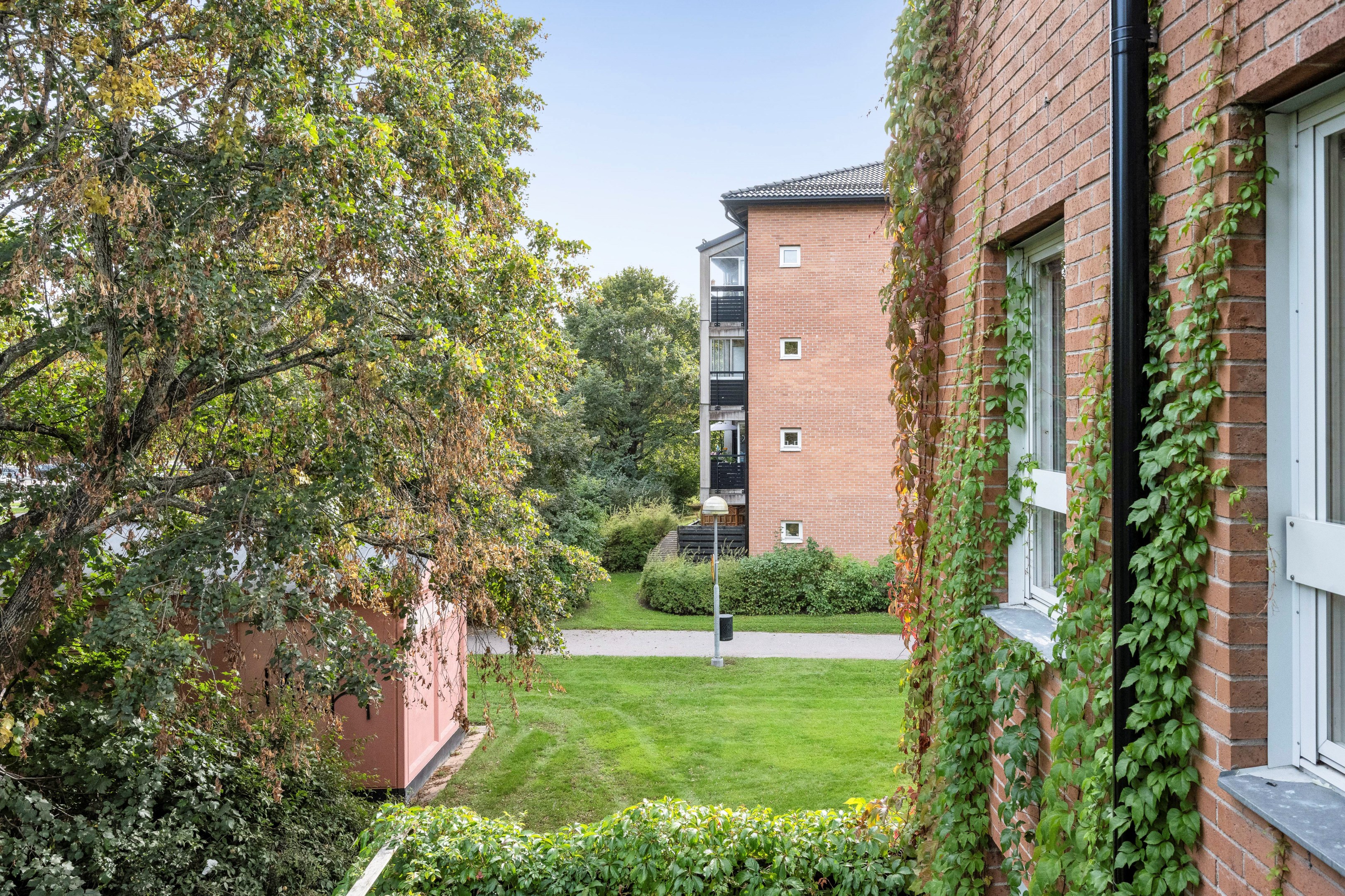 Bostadsbild från Von Bahrs väg 22, Till salu i Ling, Uppsala