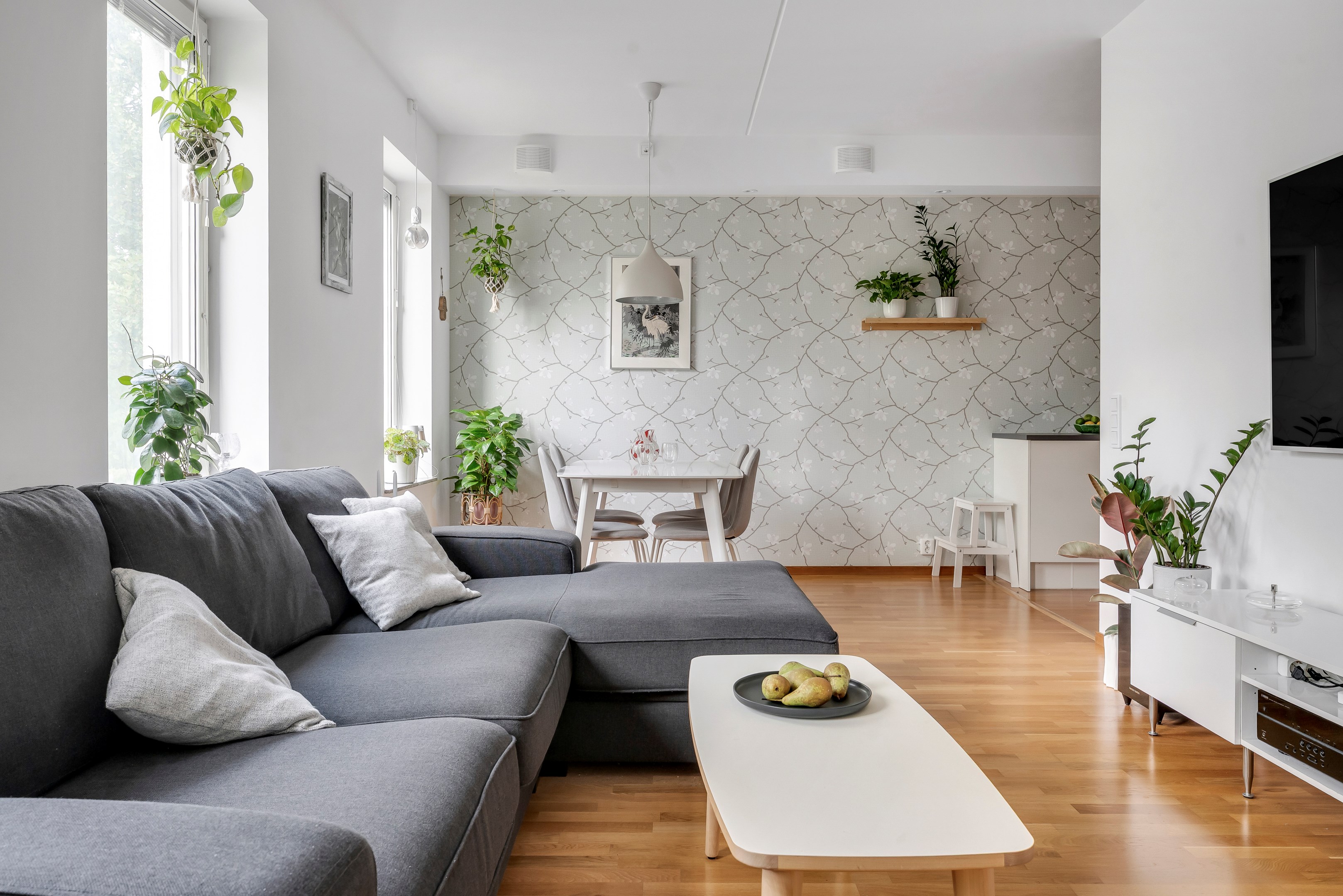 Bostadsbild från Herrhagsvägen 195, Till salu i Herrhagen, Uppsala