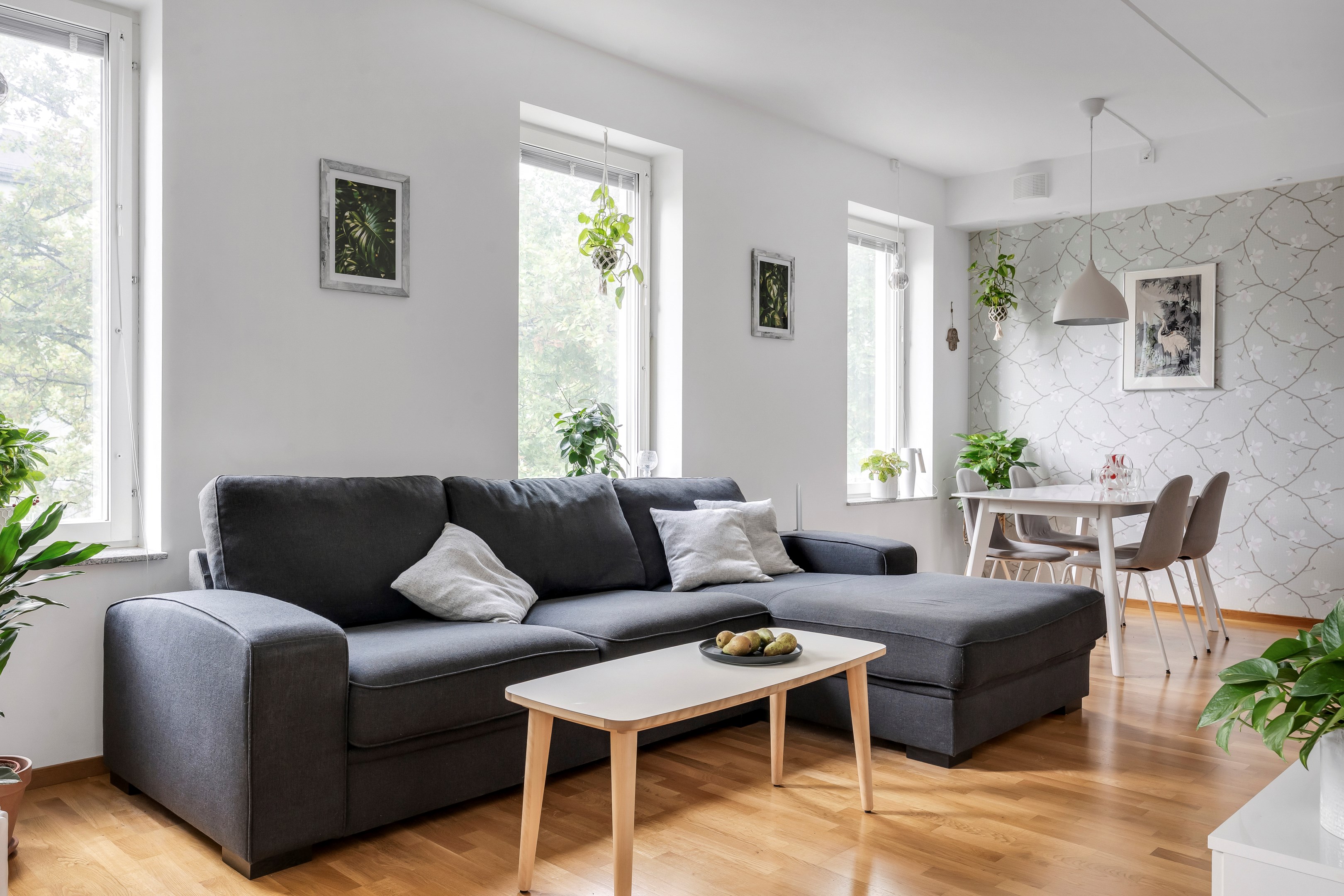 Bostadsbild från Herrhagsvägen 195, Till salu i Herrhagen, Uppsala