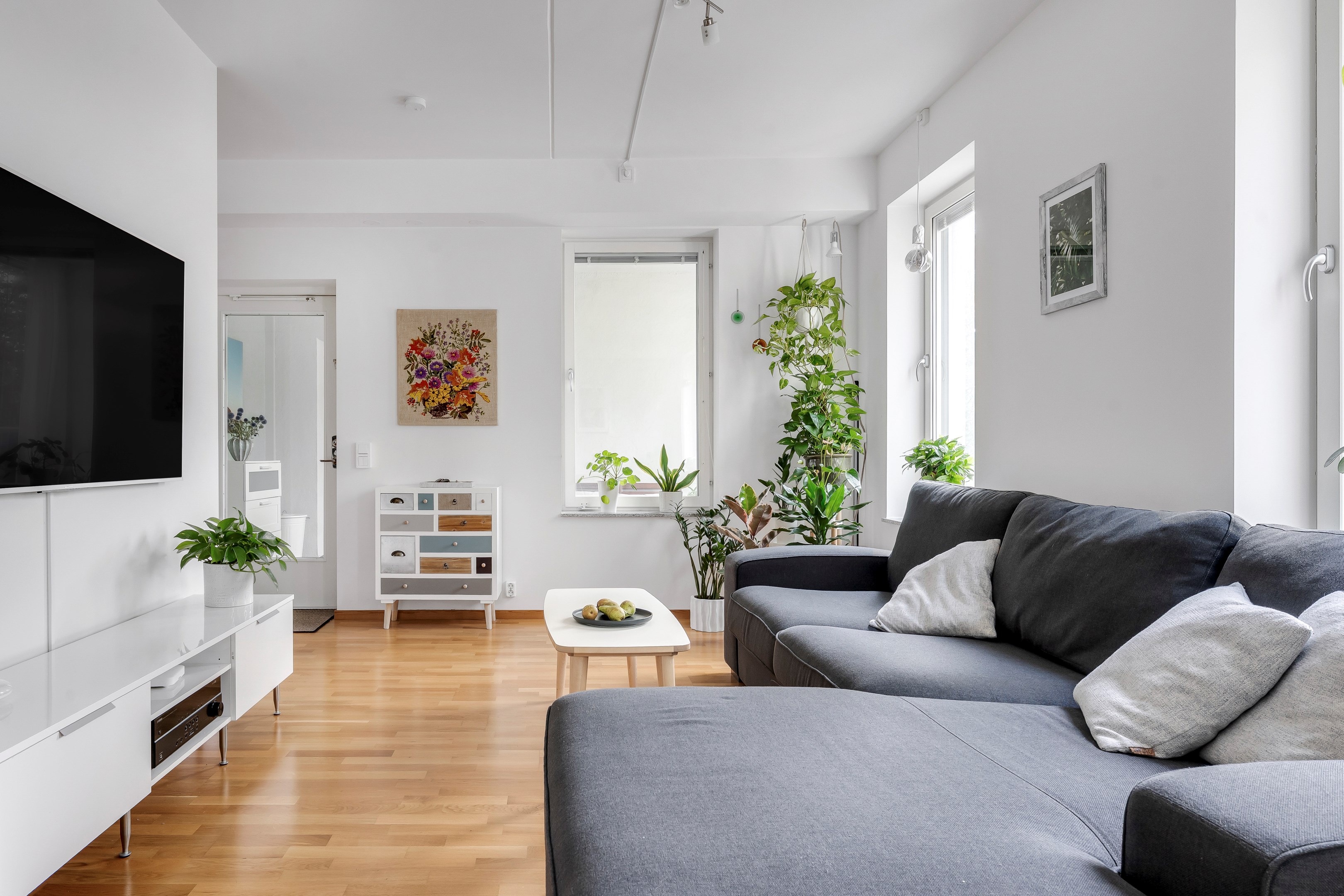 Bostadsbild från Herrhagsvägen 195, Till salu i Herrhagen, Uppsala
