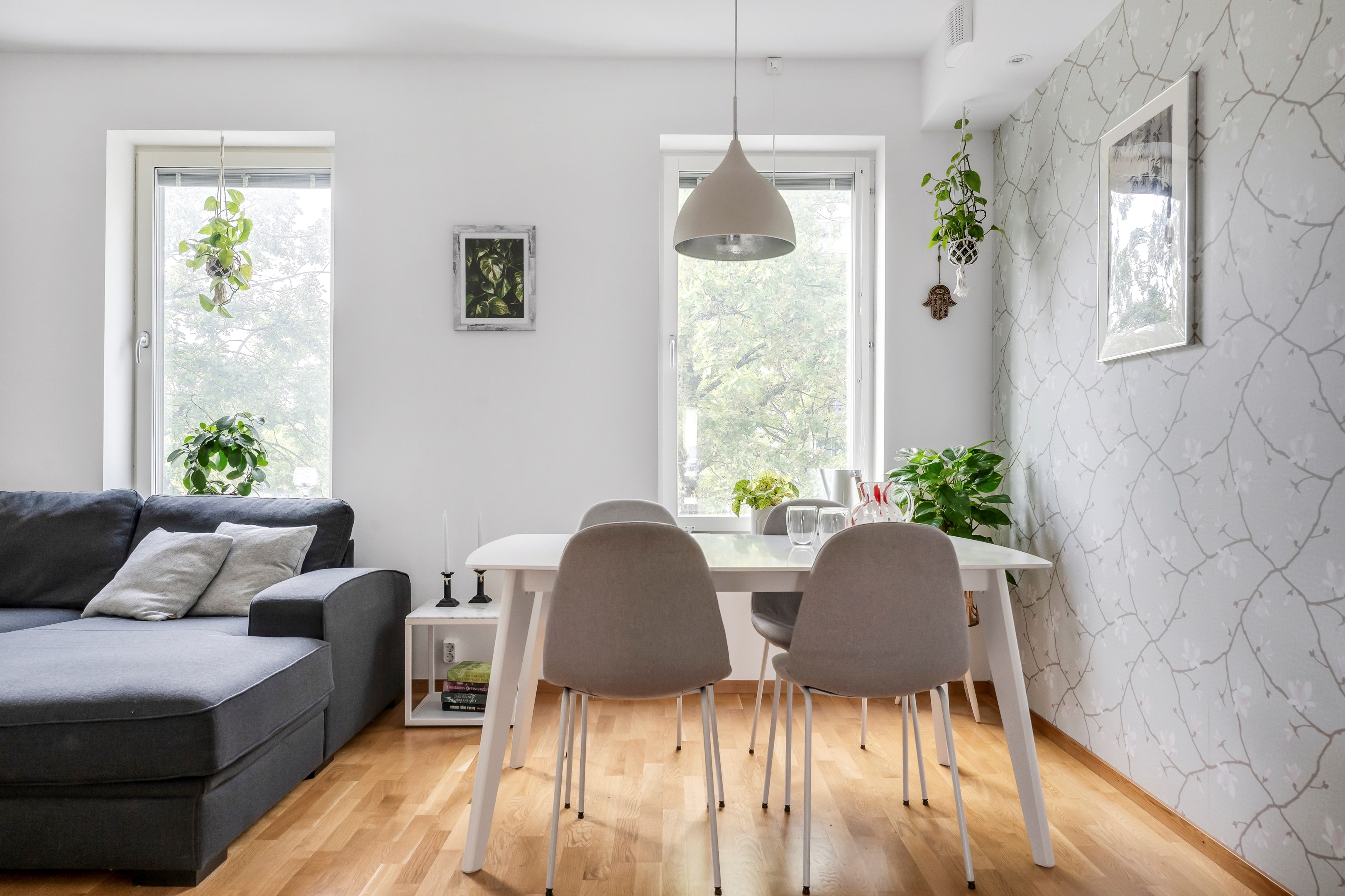 Bostadsbild från Herrhagsvägen 195, Till salu i Herrhagen, Uppsala