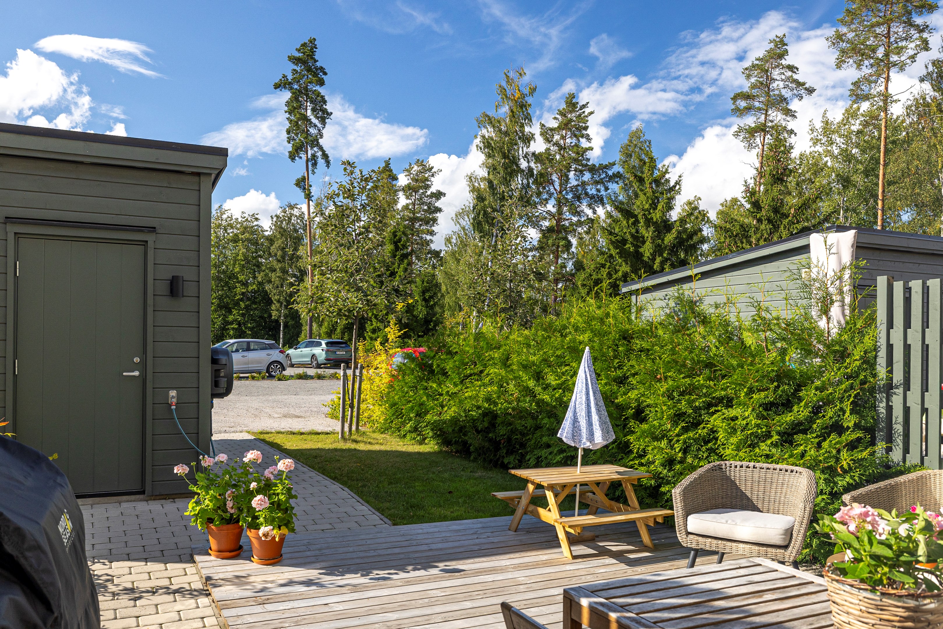 Bostadsbild från Gyllenstiernas allé 119, Till salu i Steninge slottsby, Sigtuna