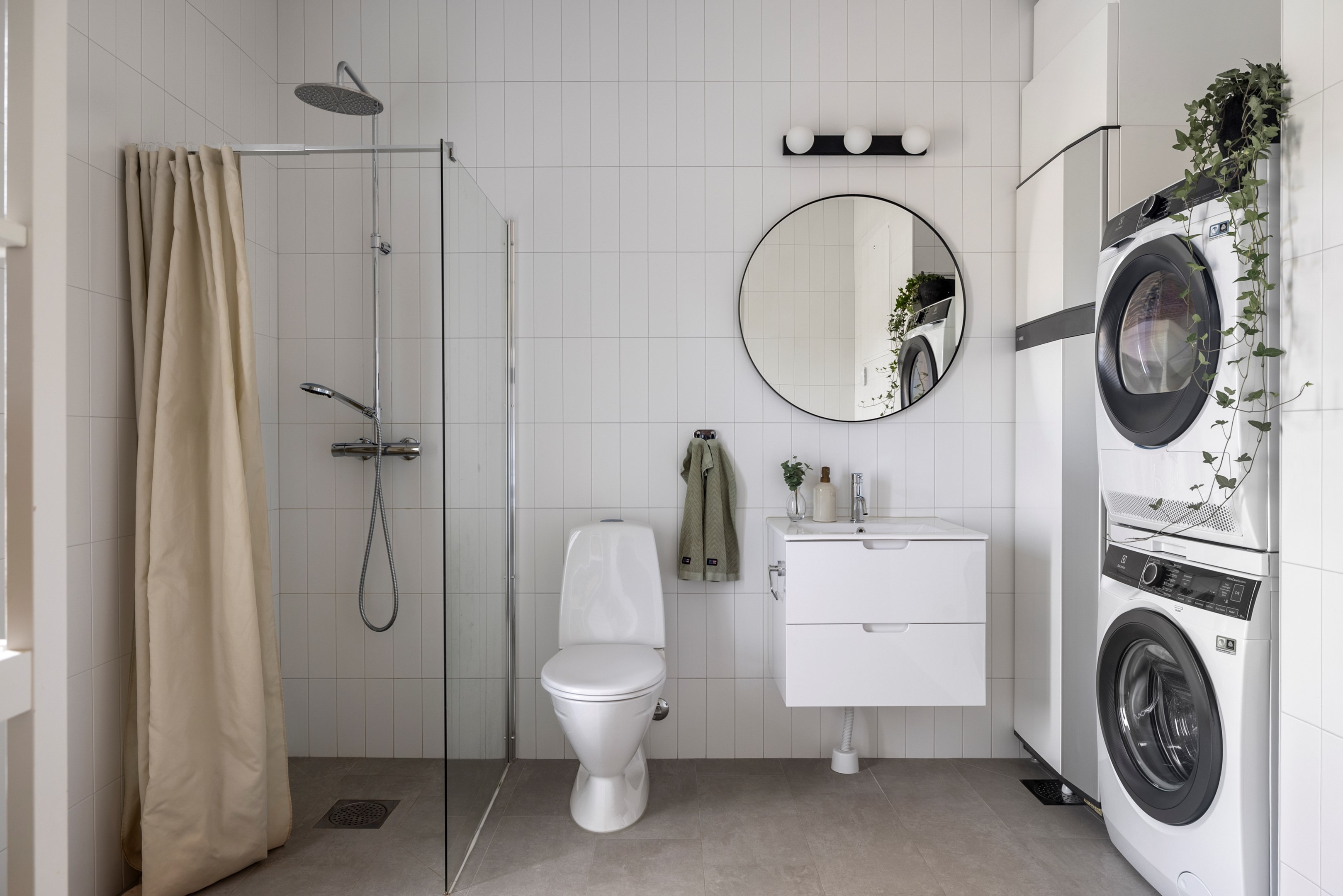 Bostadsbild från Gyllenstiernas allé 119, Till salu i Steninge slottsby, Sigtuna