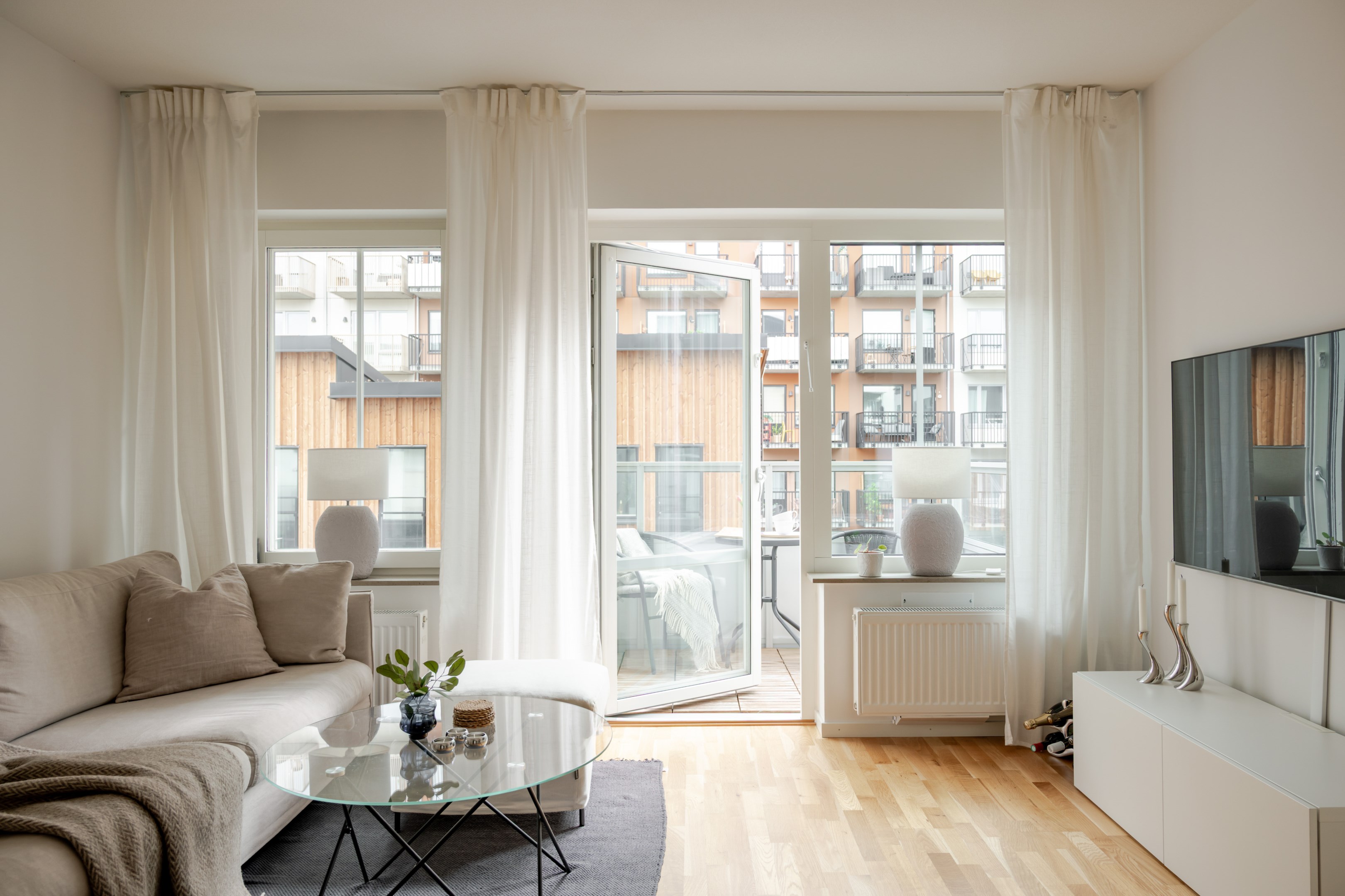 Bostadsbild från Radiusbacken 49, Kommande i Midsommarkransen, Stockholm