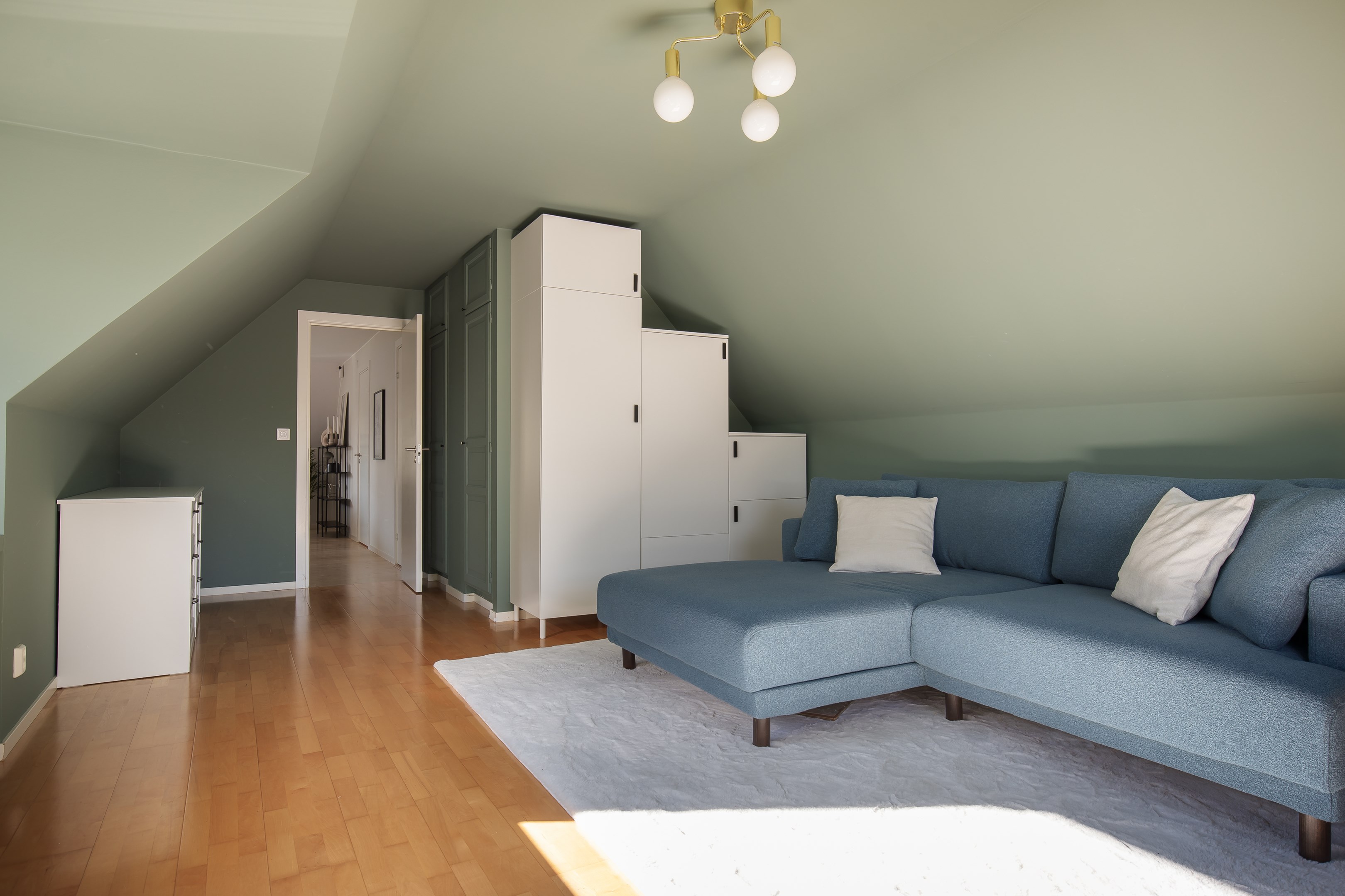 Bostadsbild från Solstigen 18, Till salu i Skuru, Nacka