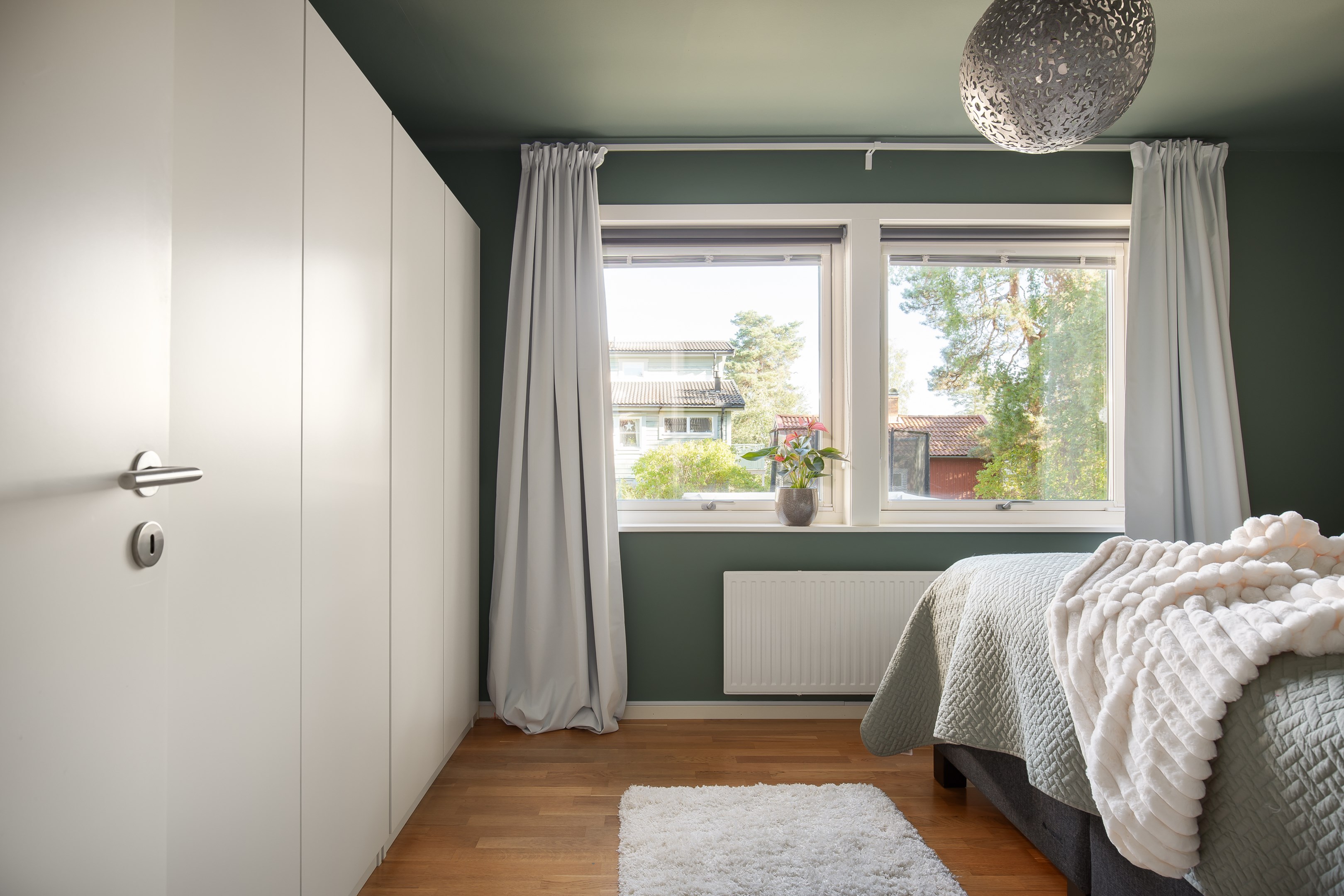 Bostadsbild från Solstigen 18, Till salu i Skuru, Nacka