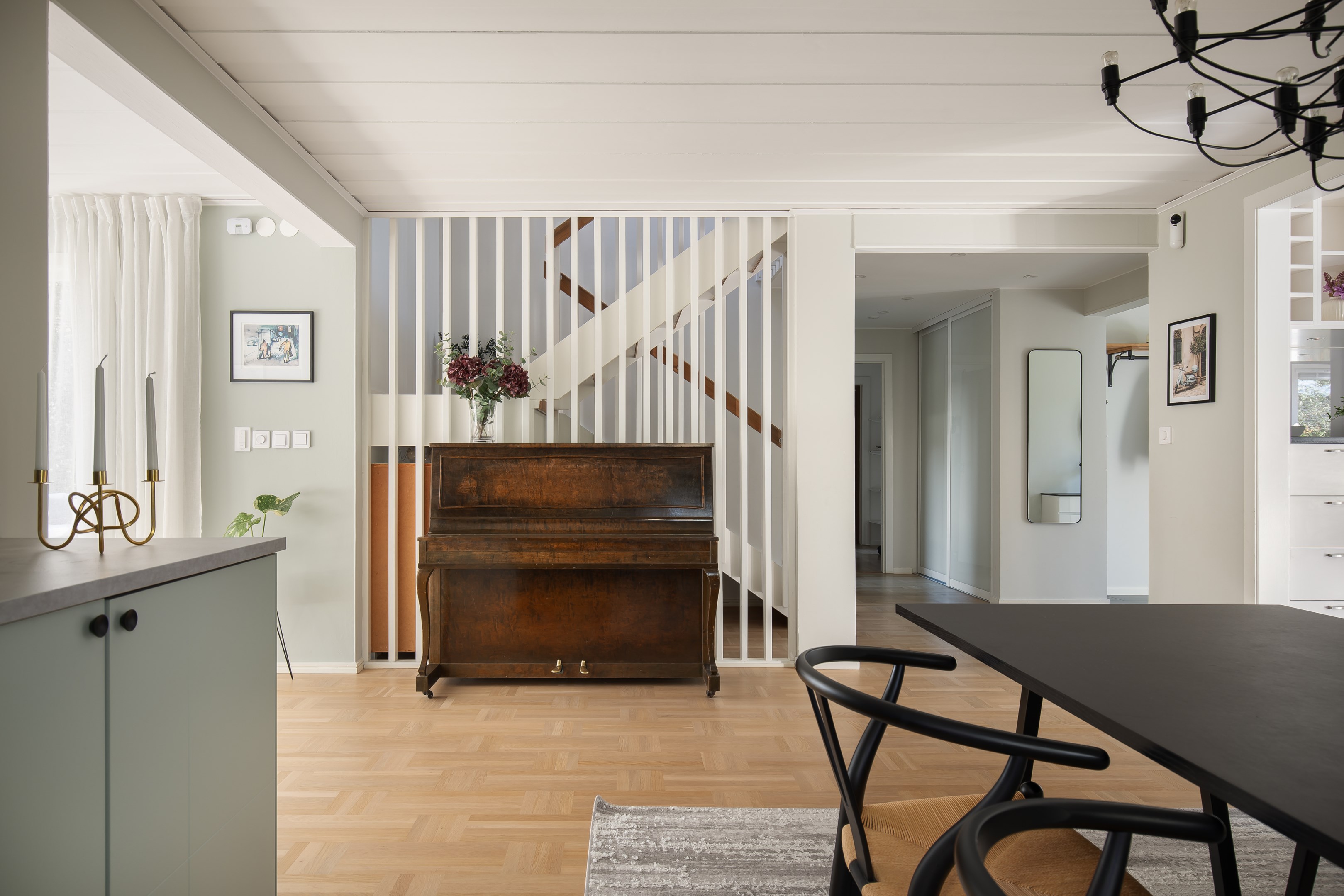 Bostadsbild från Solstigen 18, Till salu i Skuru, Nacka