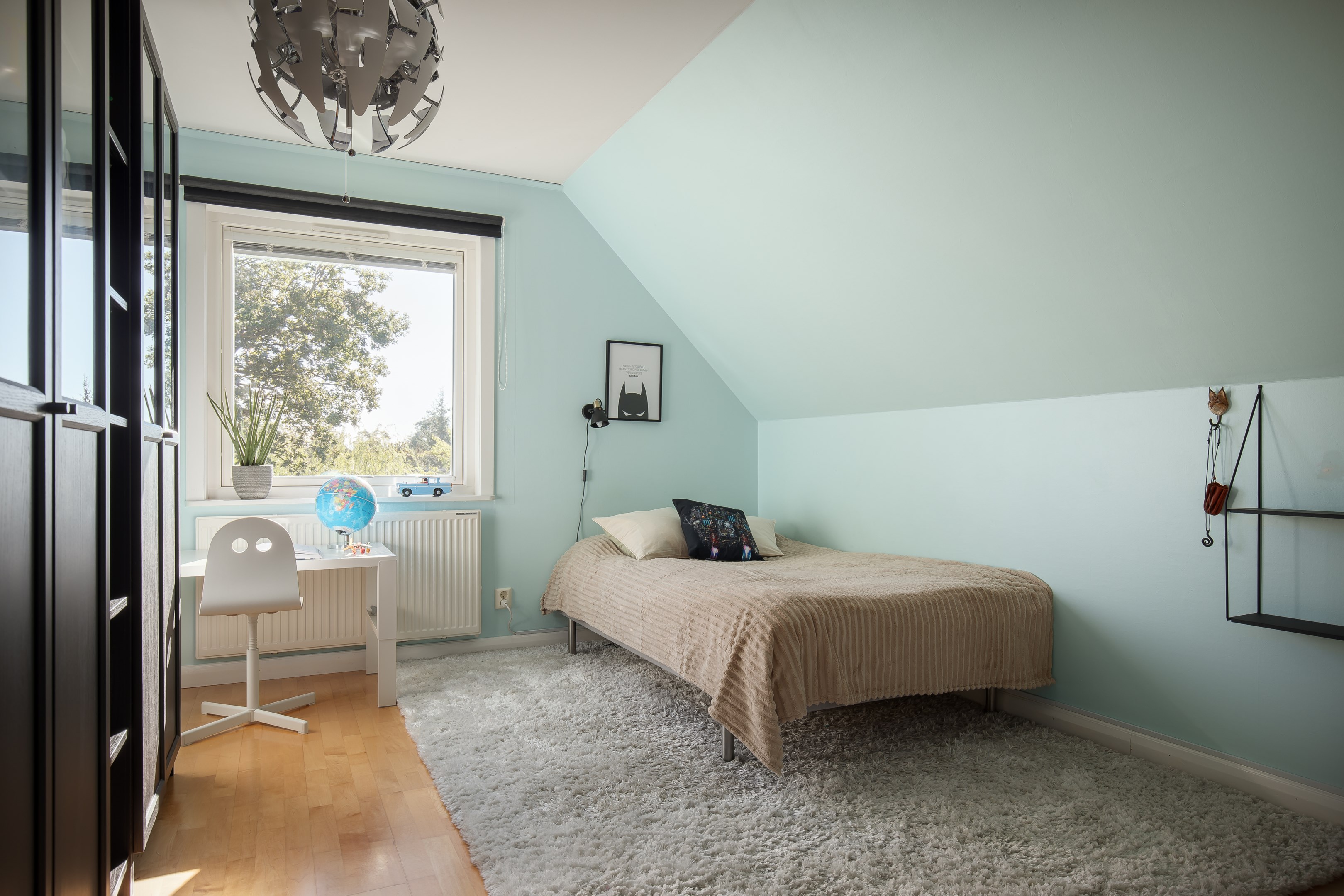 Bostadsbild från Solstigen 18, Till salu i Skuru, Nacka