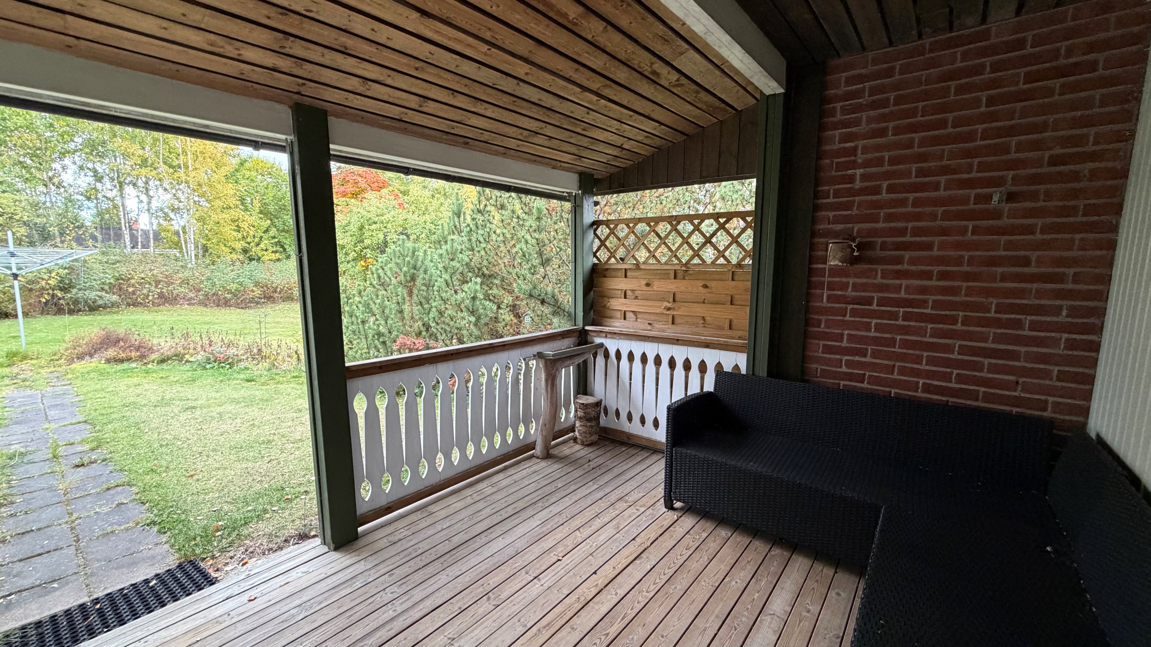 Altan utanför vinterträdgården