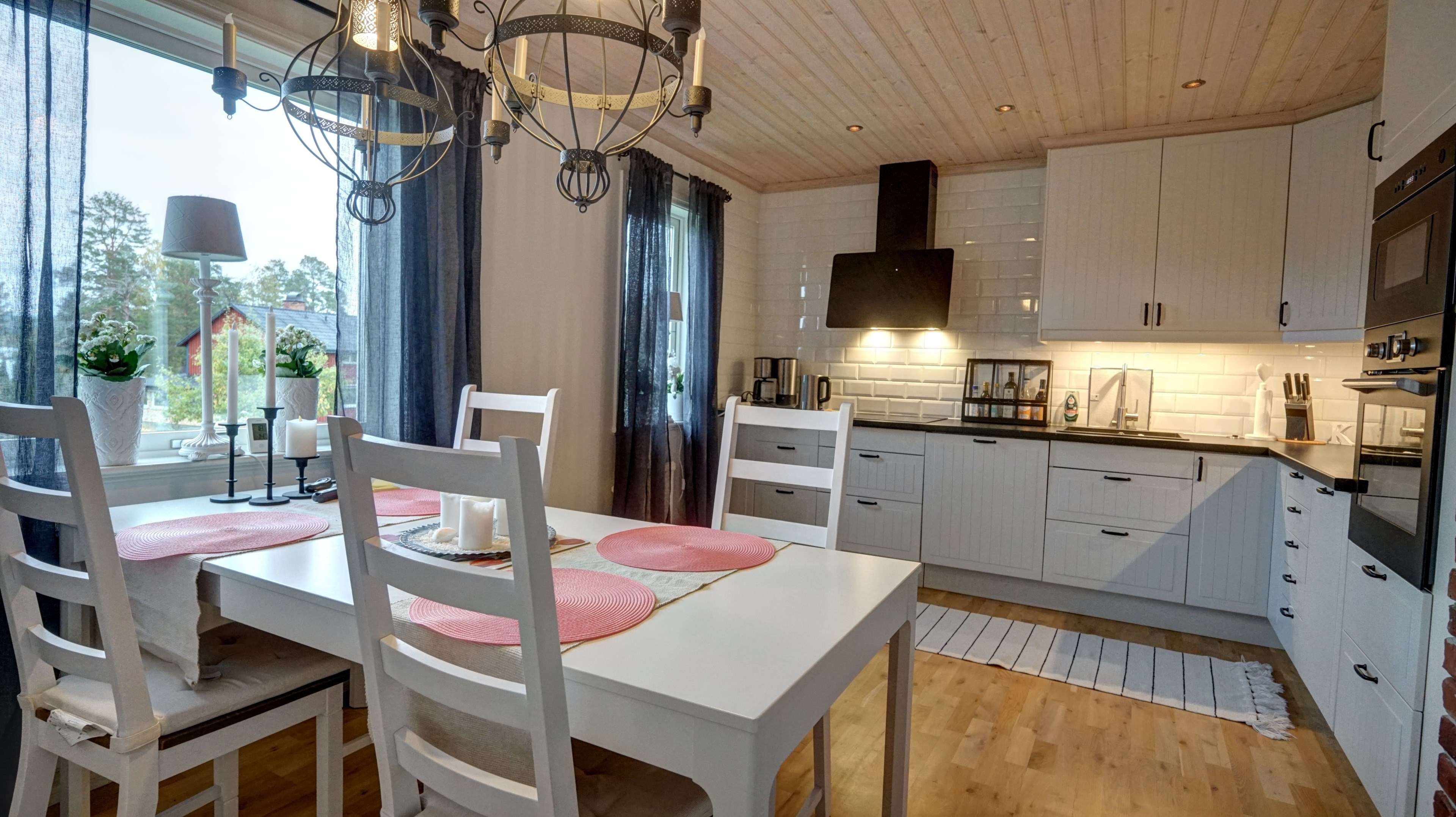 Kök med matplats