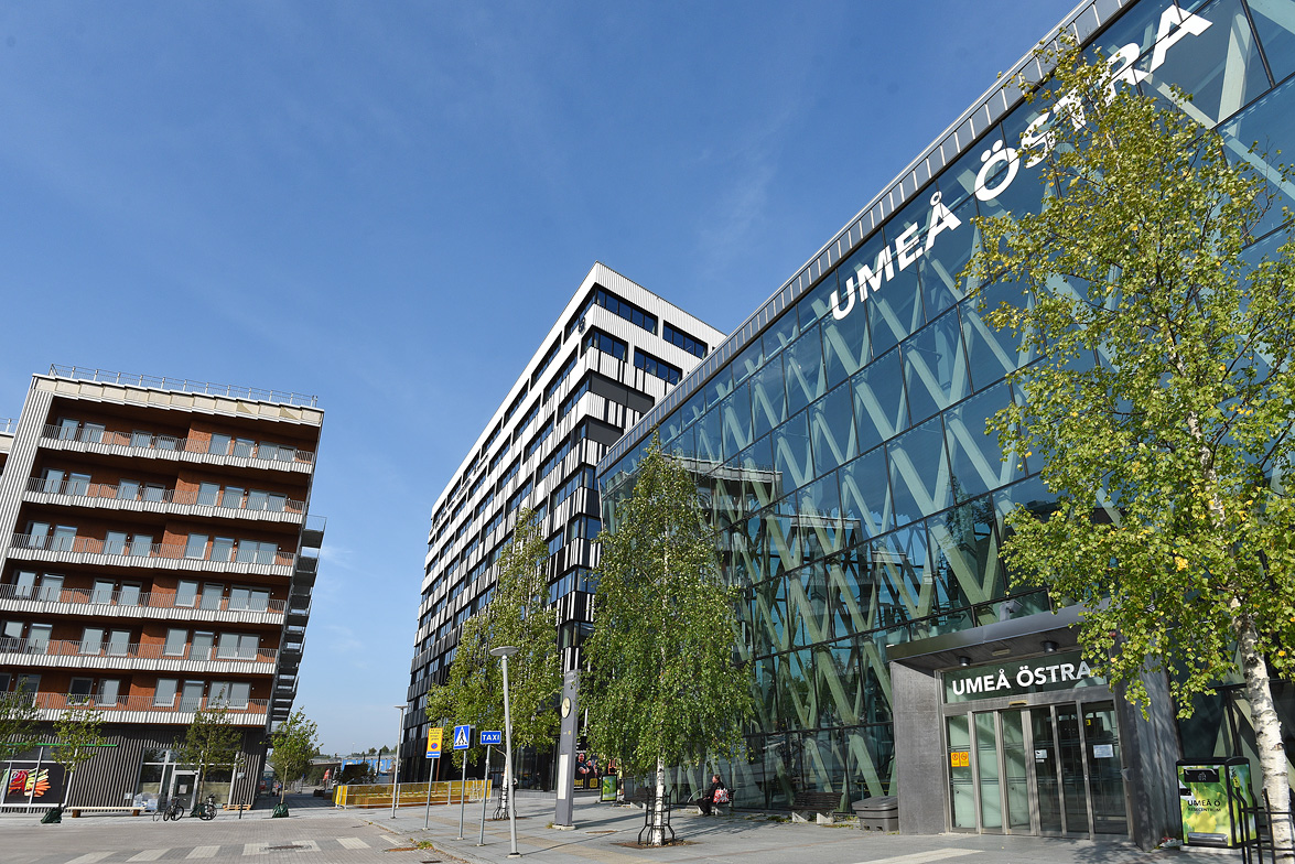 Östra station