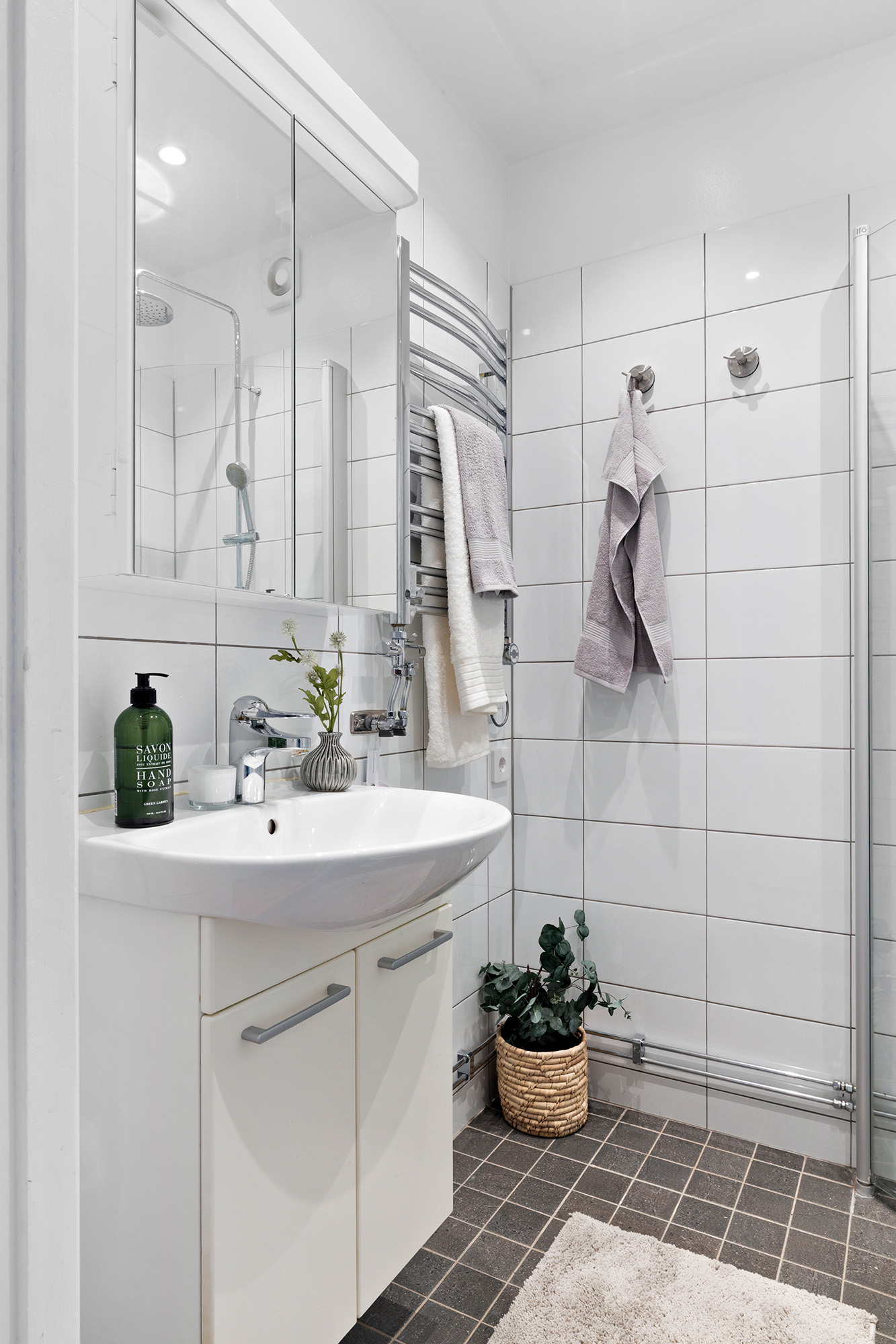 Bostadsbild från Mellanbergsvägen 2, Till salu i Tollare, Nacka