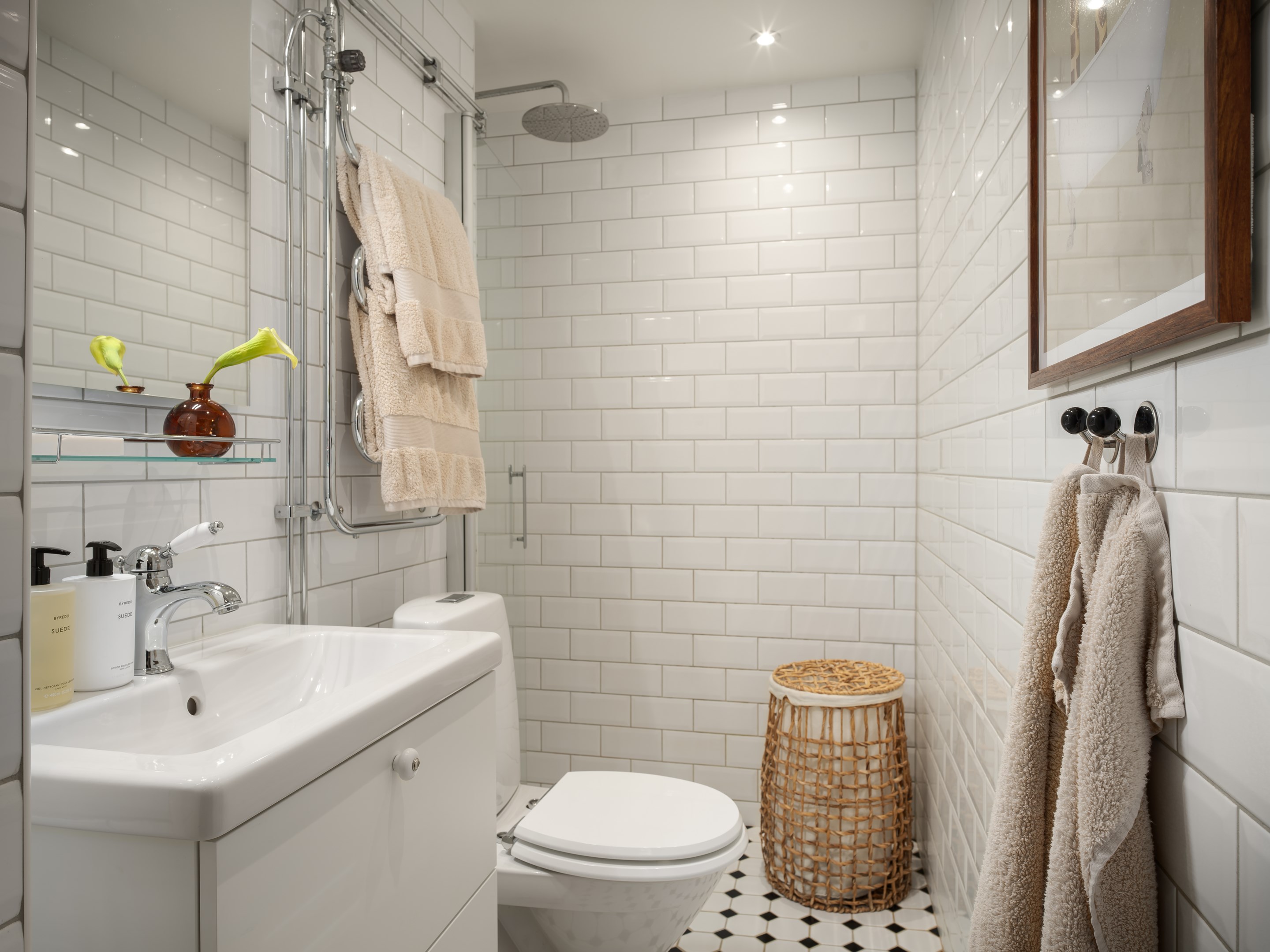 Bostadsbild från Birger Jarlsgatan 104M, Såld i Sibirien, Stockholm