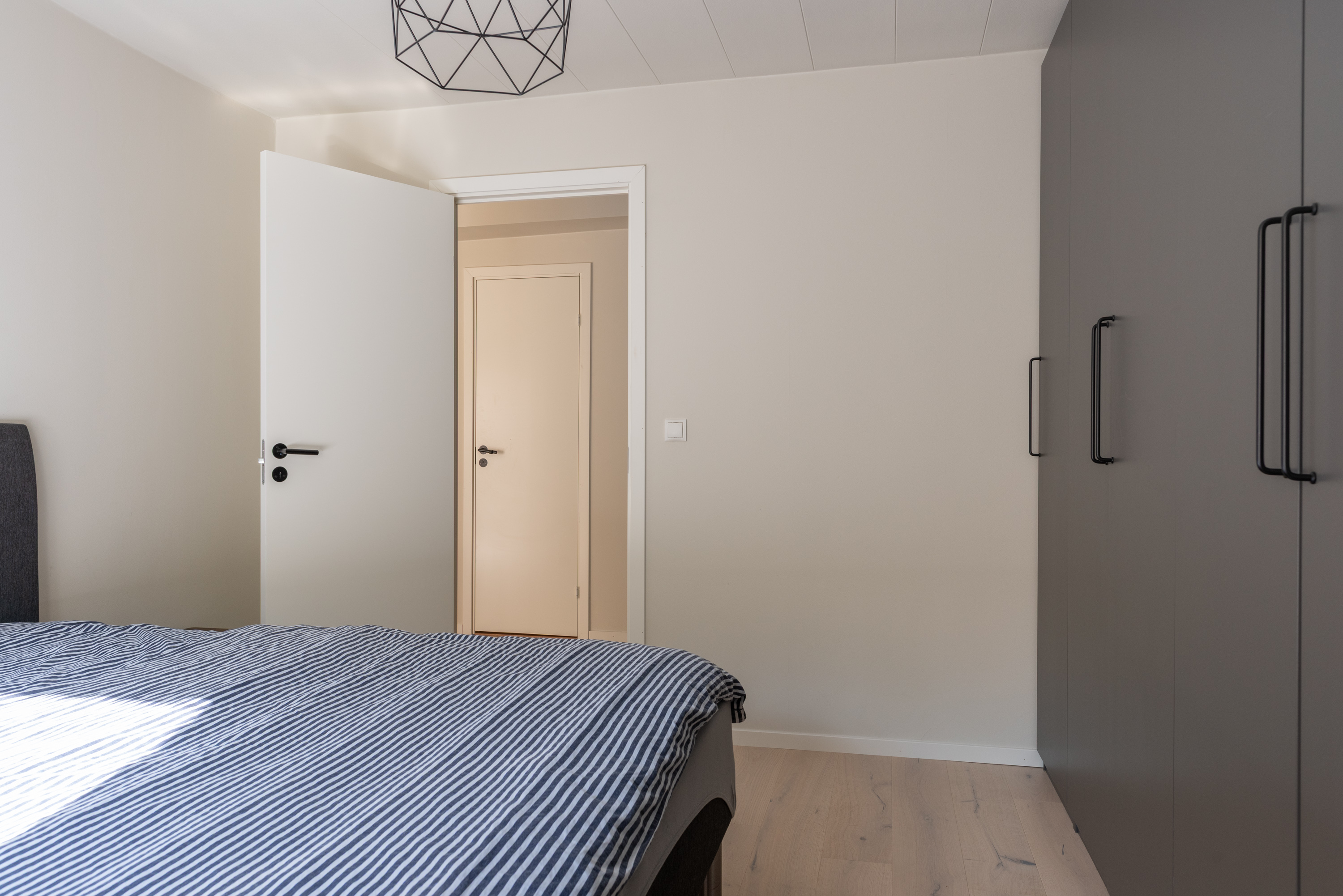 Bostadsbild från Morkullegatan 30, Såld i Råby, Västerås