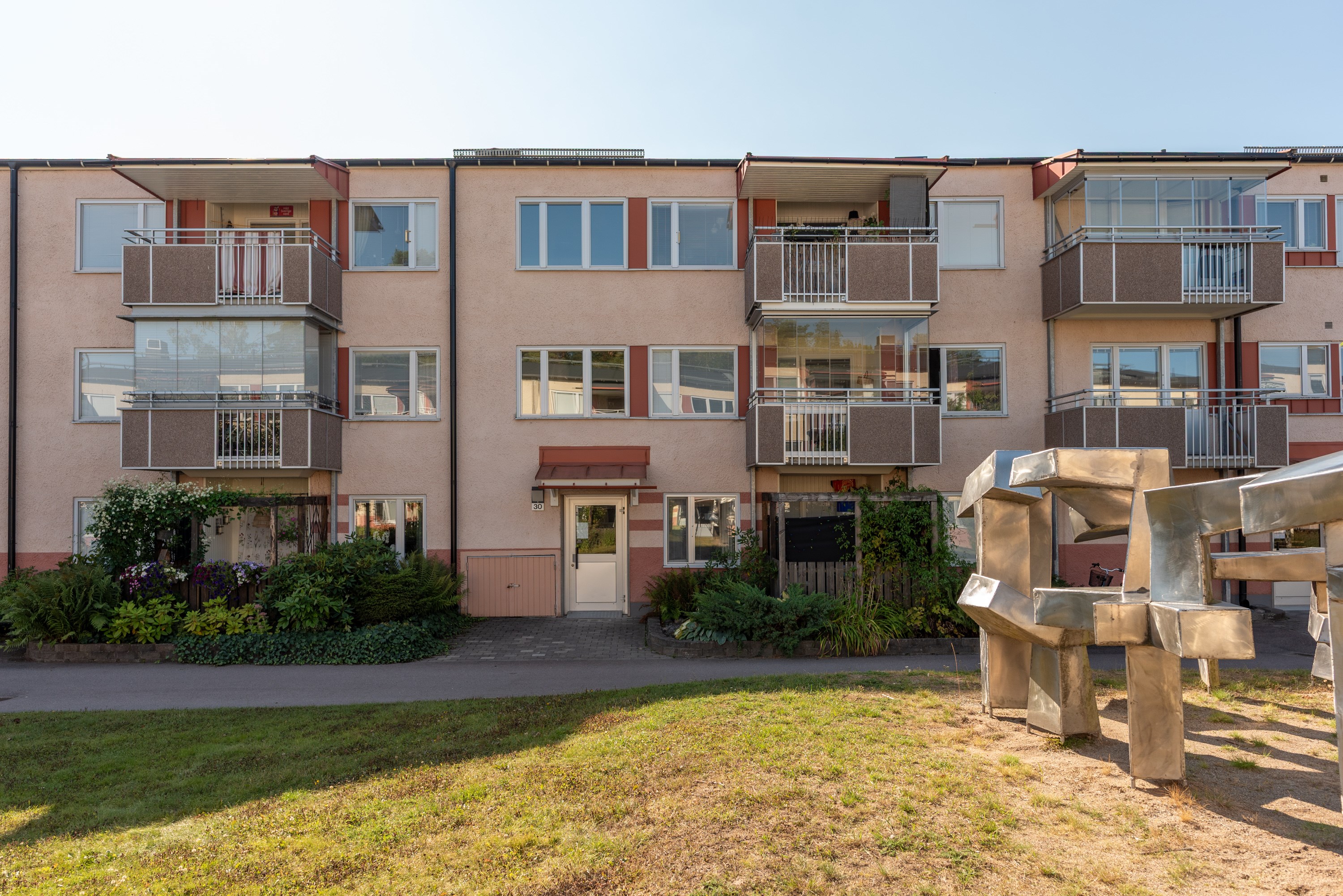 Bostadsbild från Morkullegatan 30, Såld i Råby, Västerås