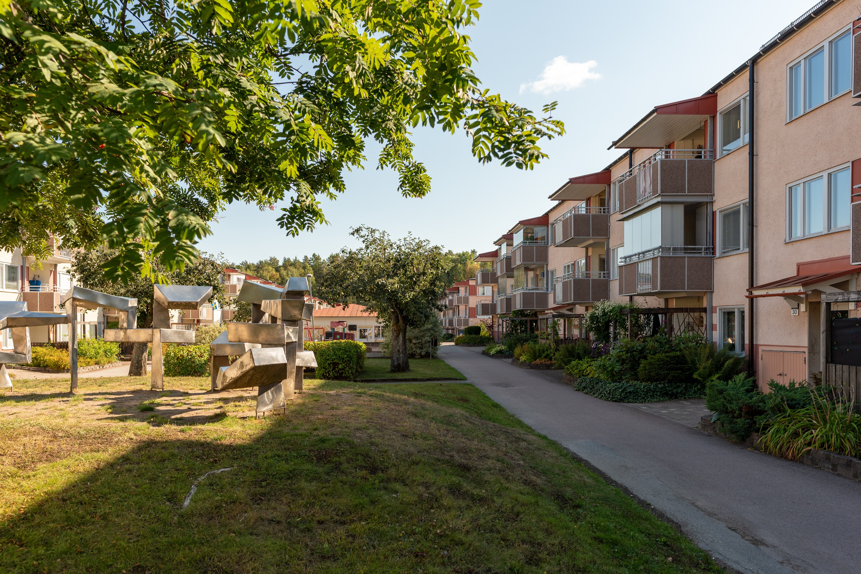 Bostadsbild från Morkullegatan 30, Såld i Råby, Västerås