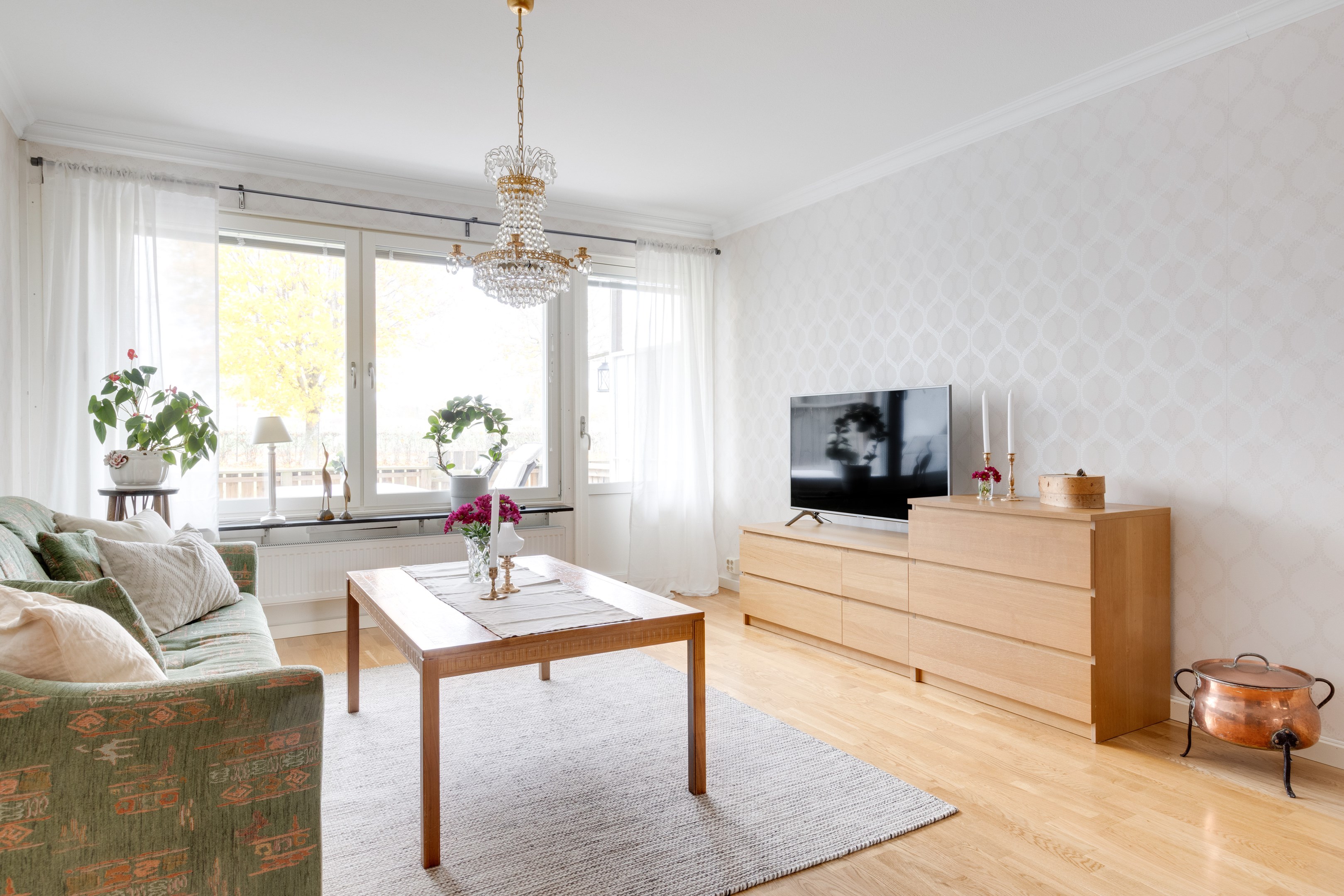 Bostadsbild från Gräslöksgatan 8, Till salu i Årsta, Uppsala