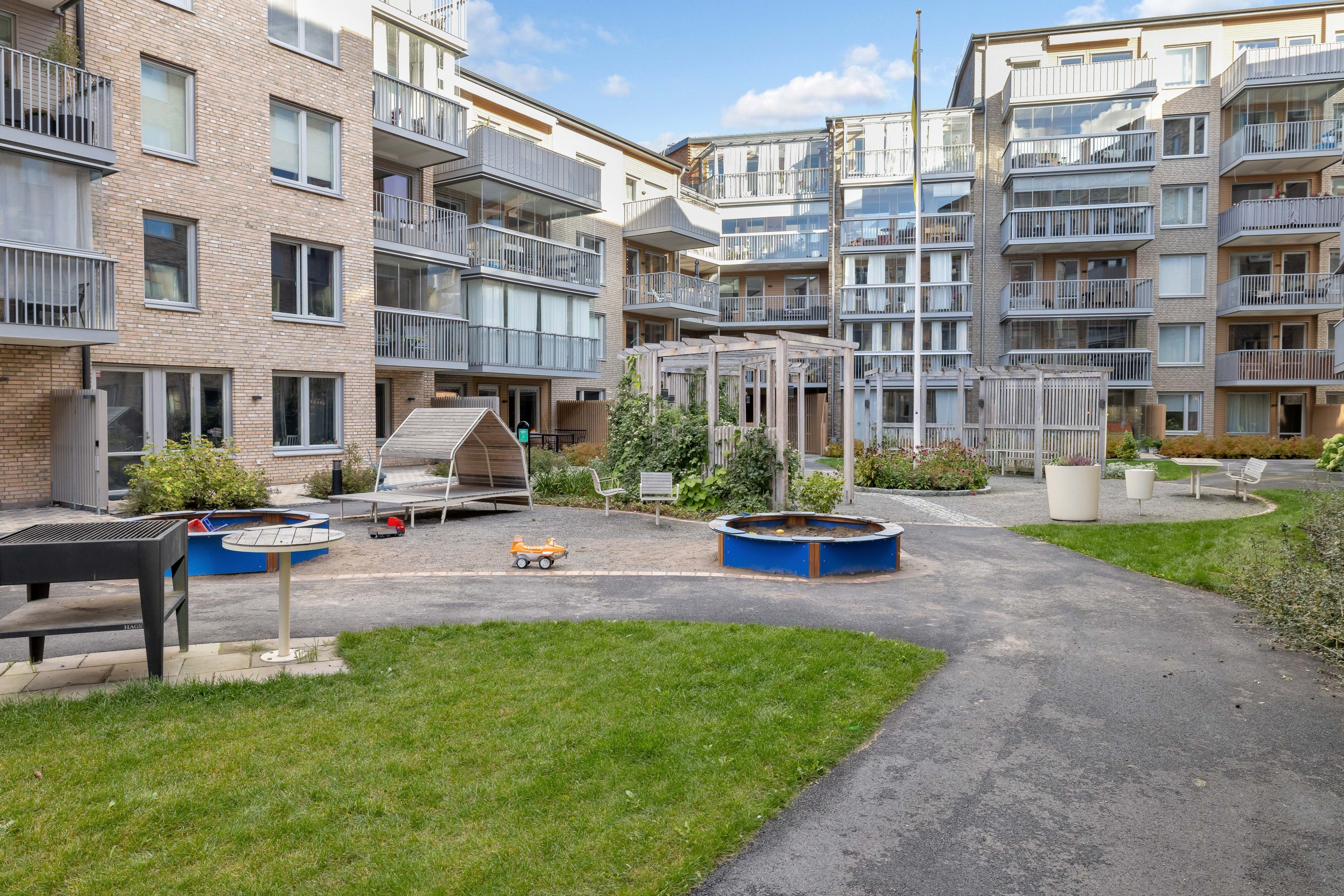 Bostadsbild från Otto Myrbergs väg 2D, Till salu i Rickomberga, Uppsala