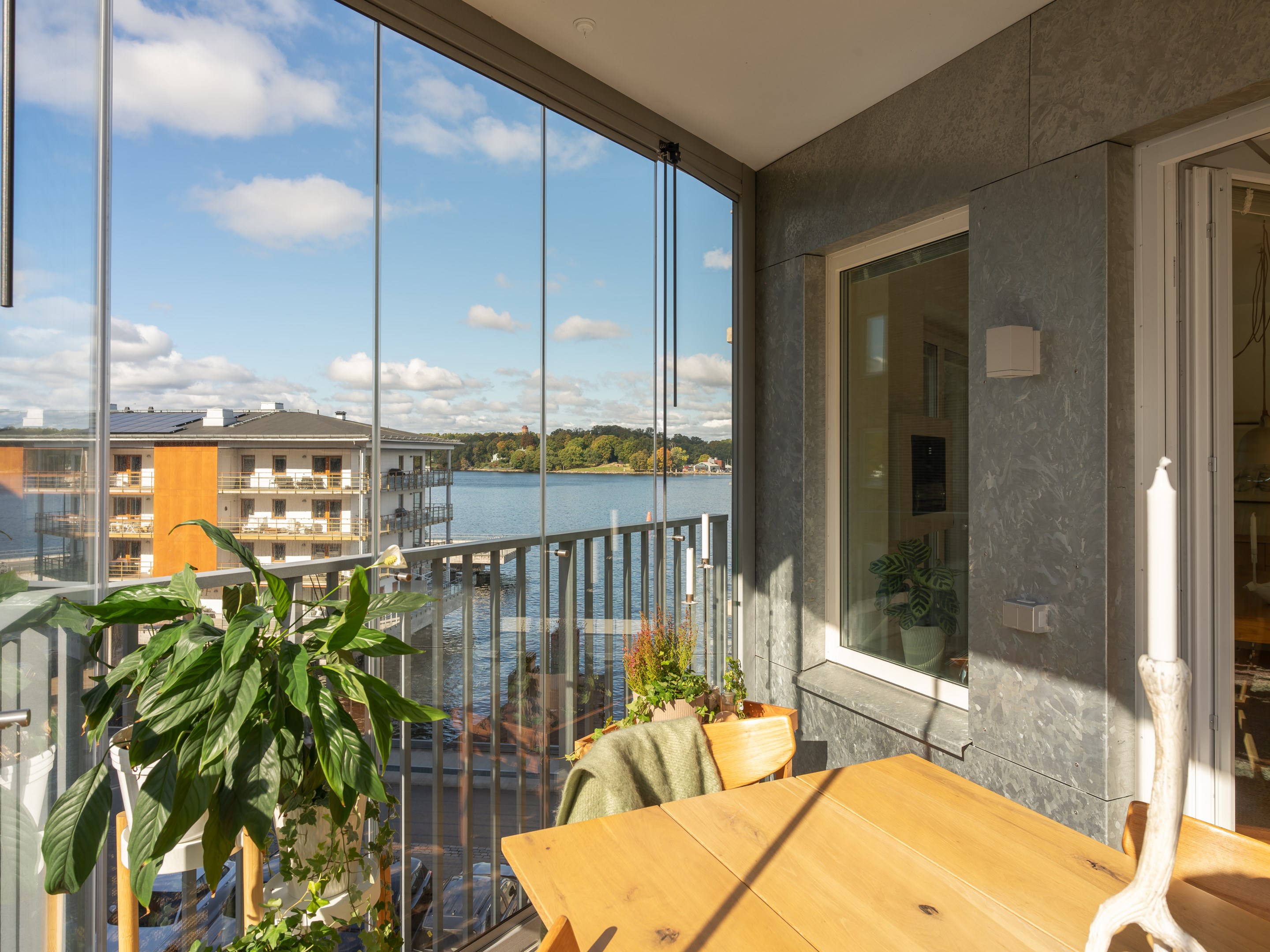 Bostadsbild från Finnboda kajväg 10, Till salu i Finnboda Hamn, Nacka
