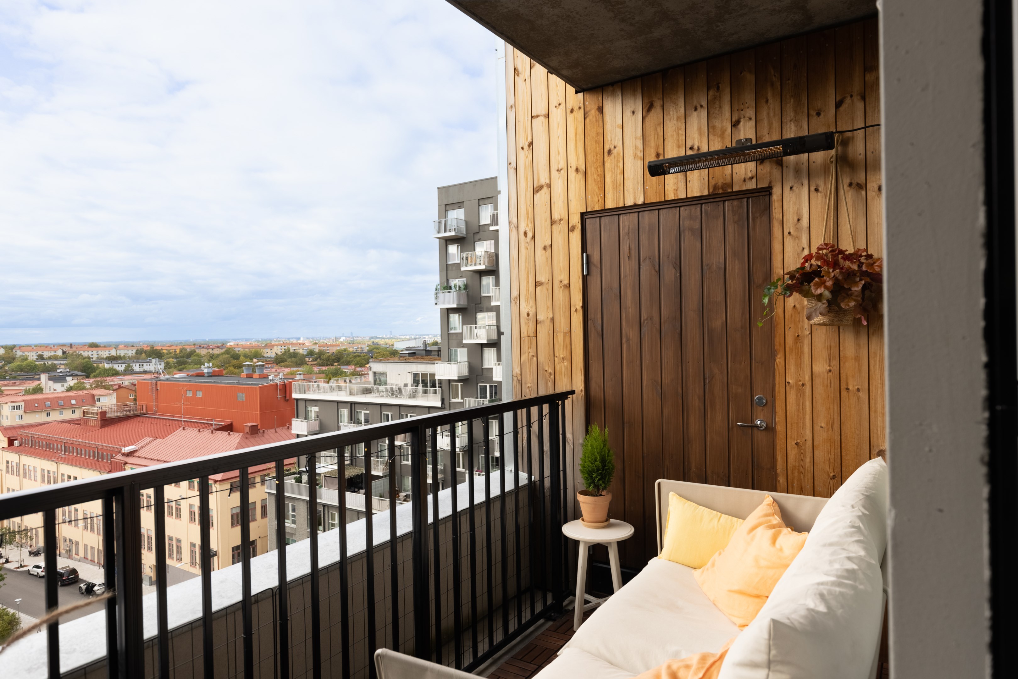 Bostadsbild från Diavoxvägen 32, Kommande i Midsommarkransen, Stockholm
