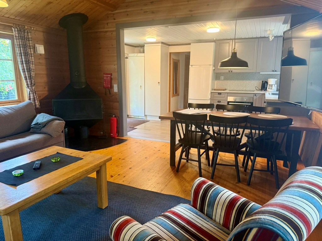 Storstuga öppen spis, bild från hus 2